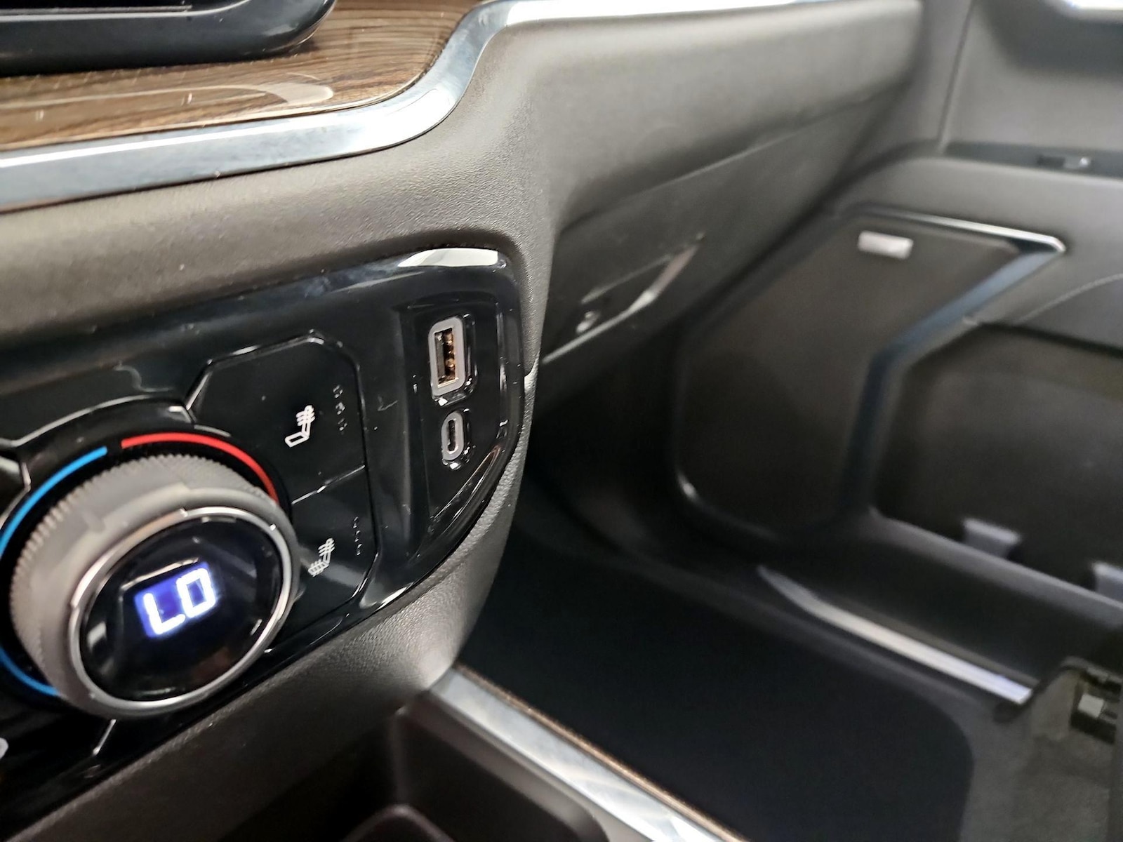 2023 Chevrolet Silverado 1500 RST - Photo 19