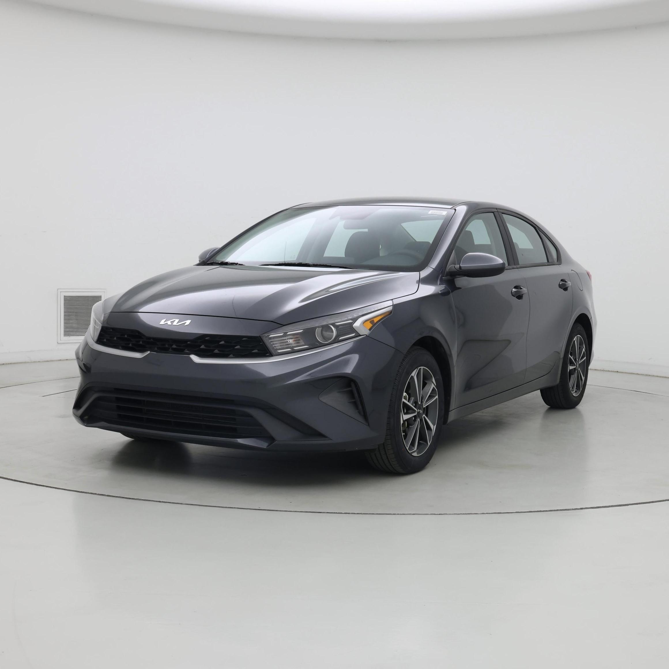 Thumbnail: 2023 Kia Forte - 4