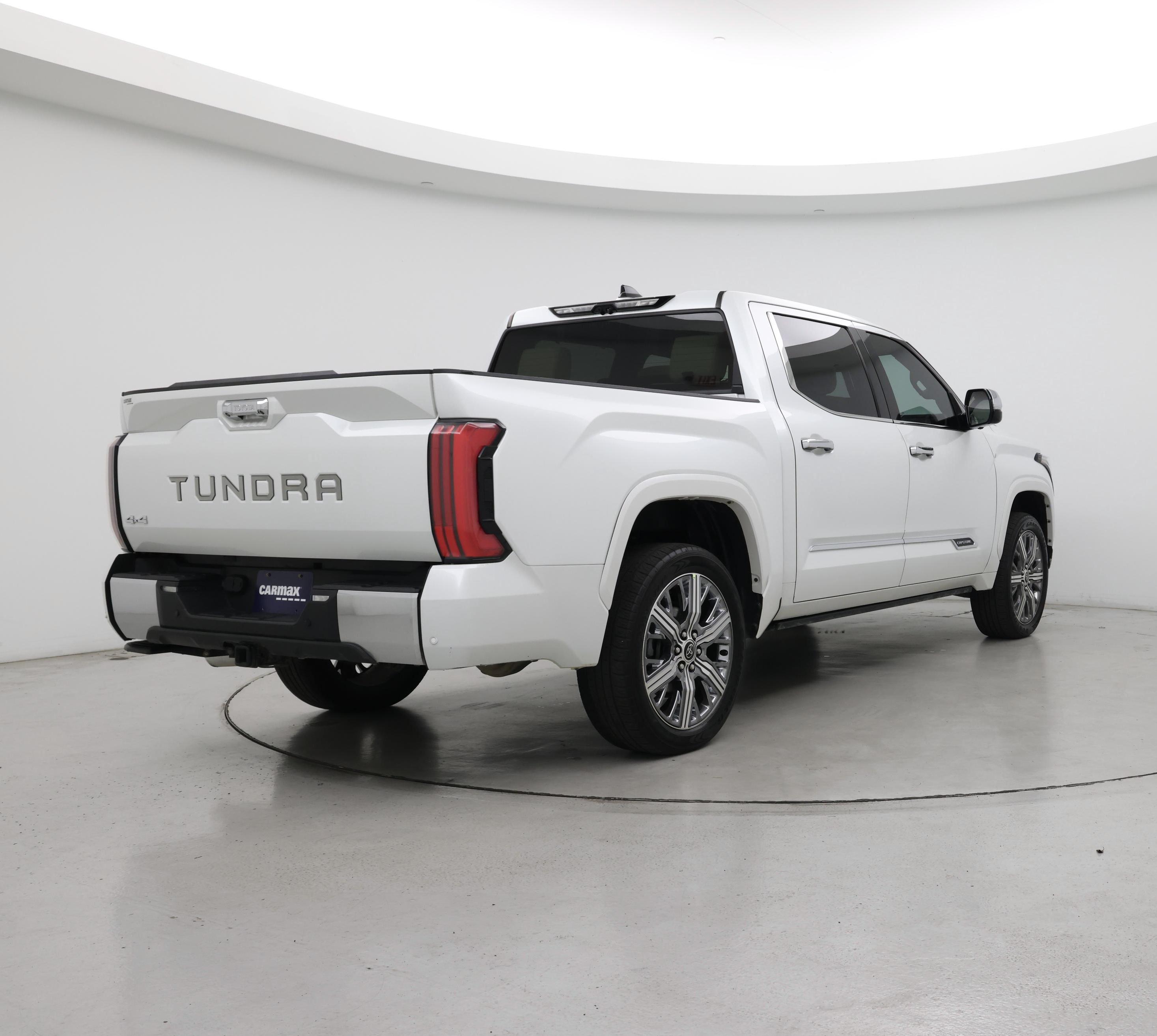 Thumbnail: 2023 Toyota Tundra - 8