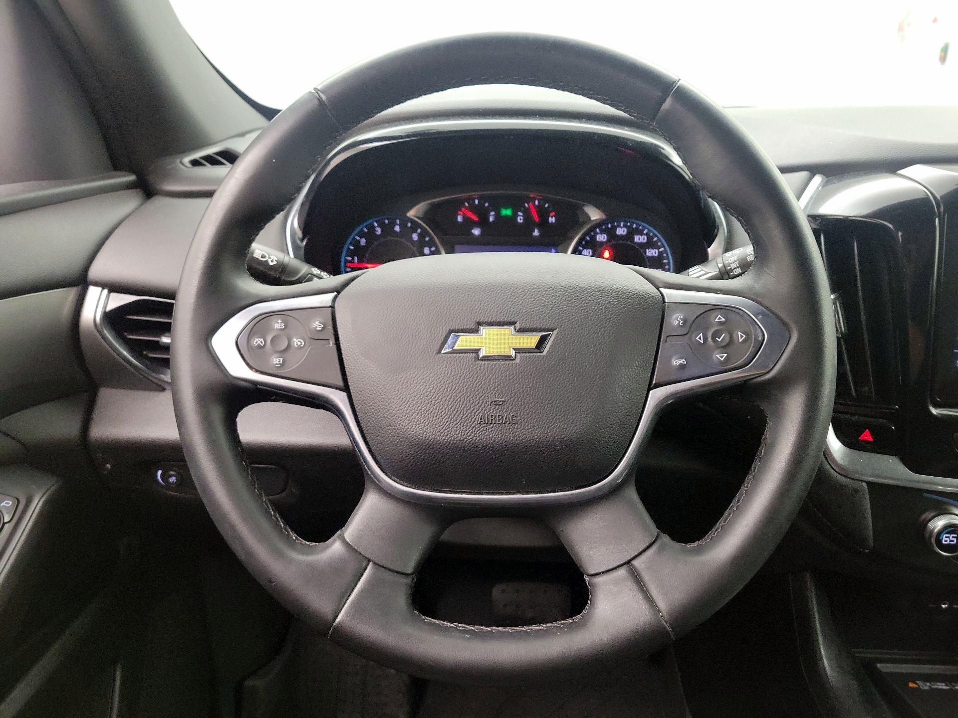 Thumbnail: 2023 Chevrolet Traverse - 10