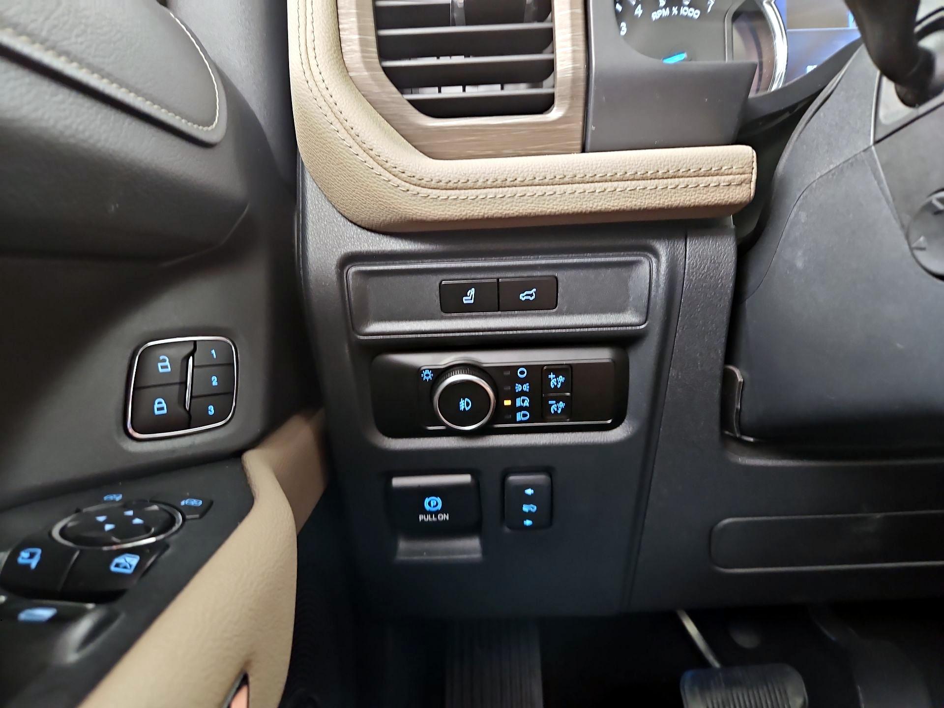 Thumbnail: 2024 Ford Expedition MAX - 13