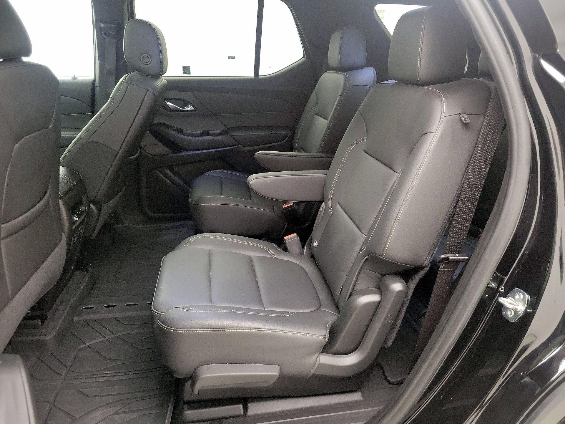 Thumbnail: 2023 Chevrolet Traverse - 19