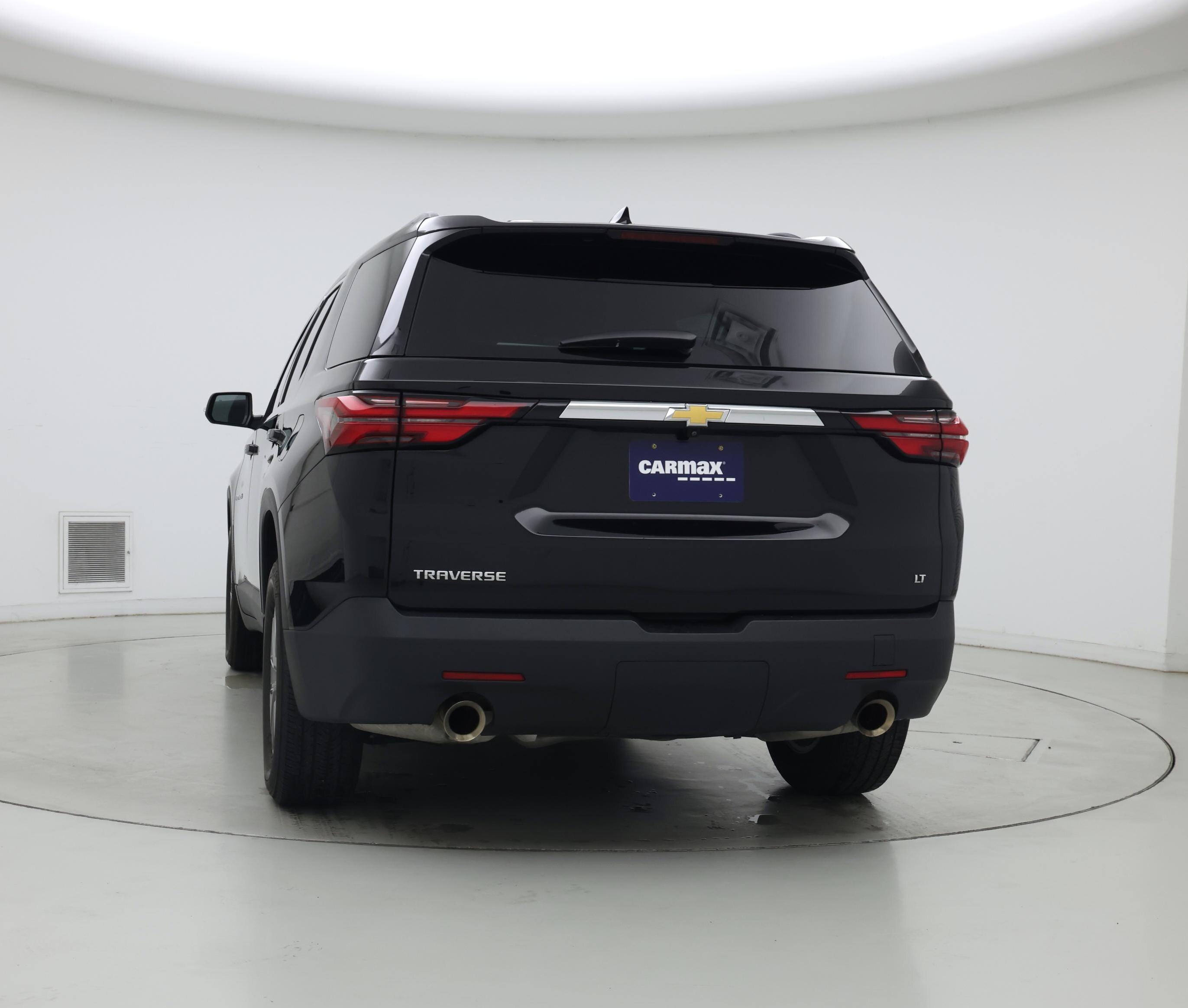 Thumbnail: 2023 Chevrolet Traverse - 2