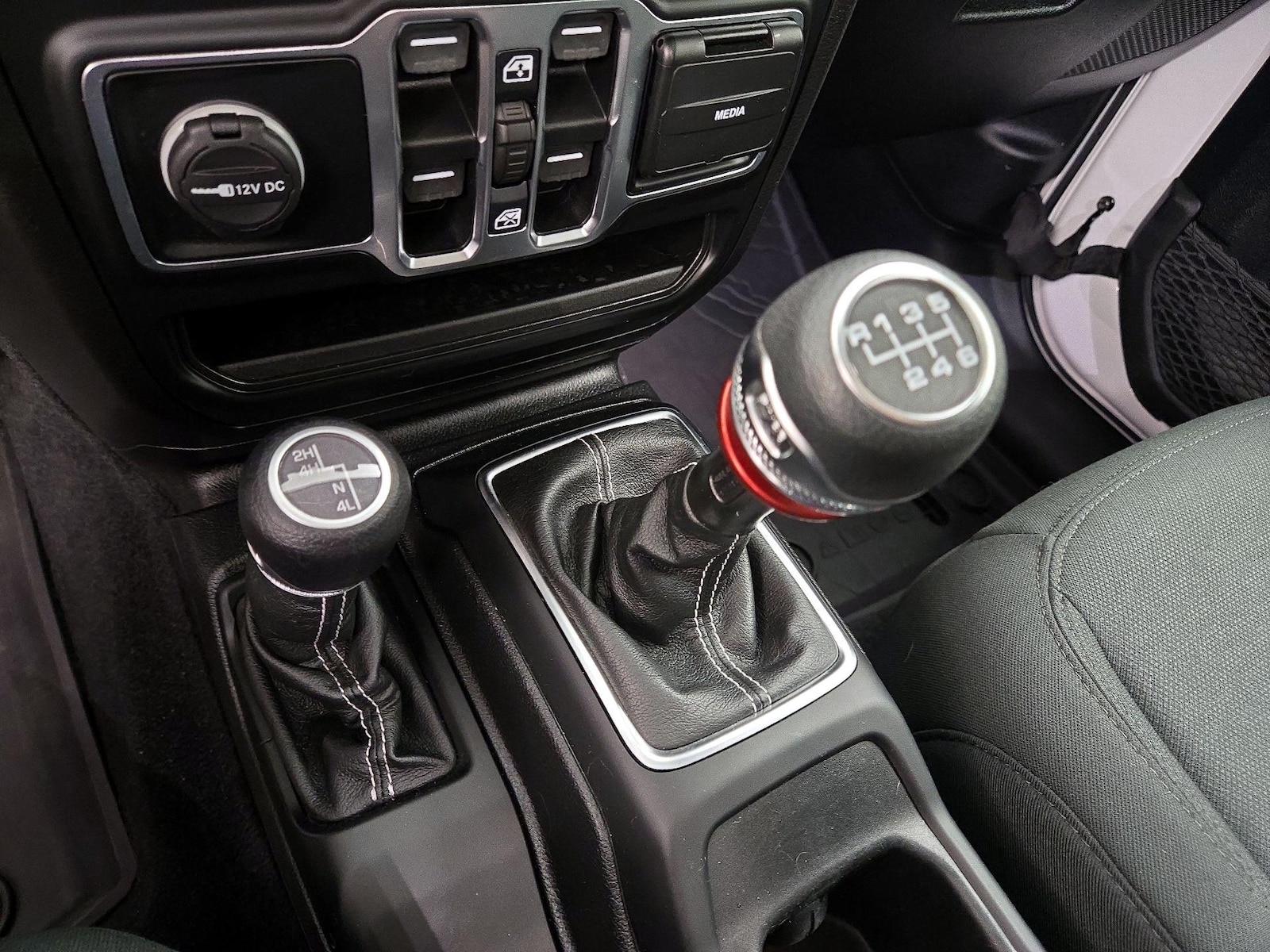 2021 Jeep Wrangler Unlimited Sahara - Photo 18