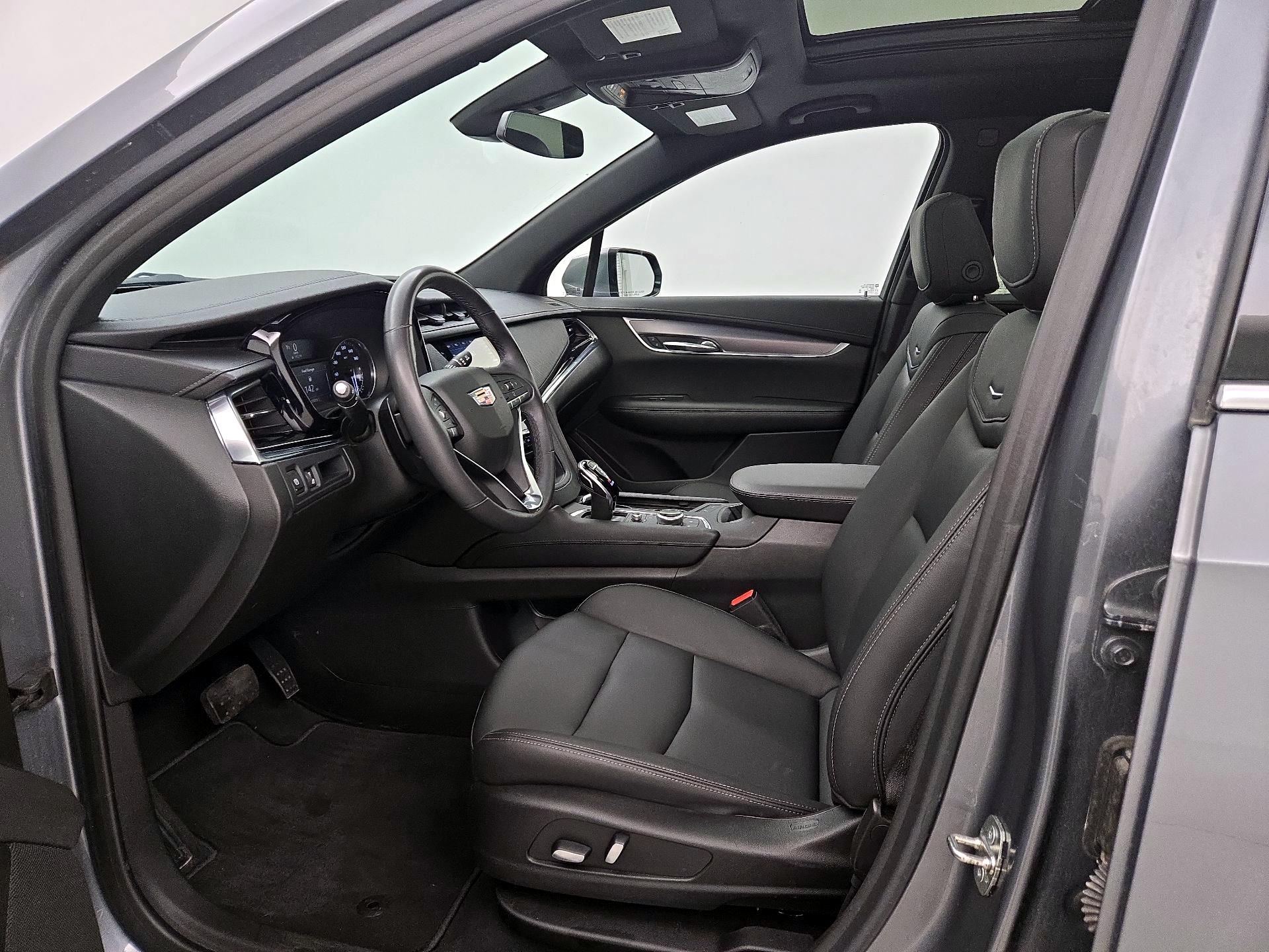 Thumbnail: 2021 Cadillac XT6 - 11