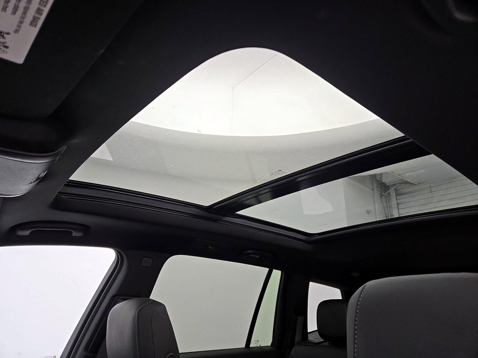 Thumbnail: 2021 Cadillac XT6 - 19
