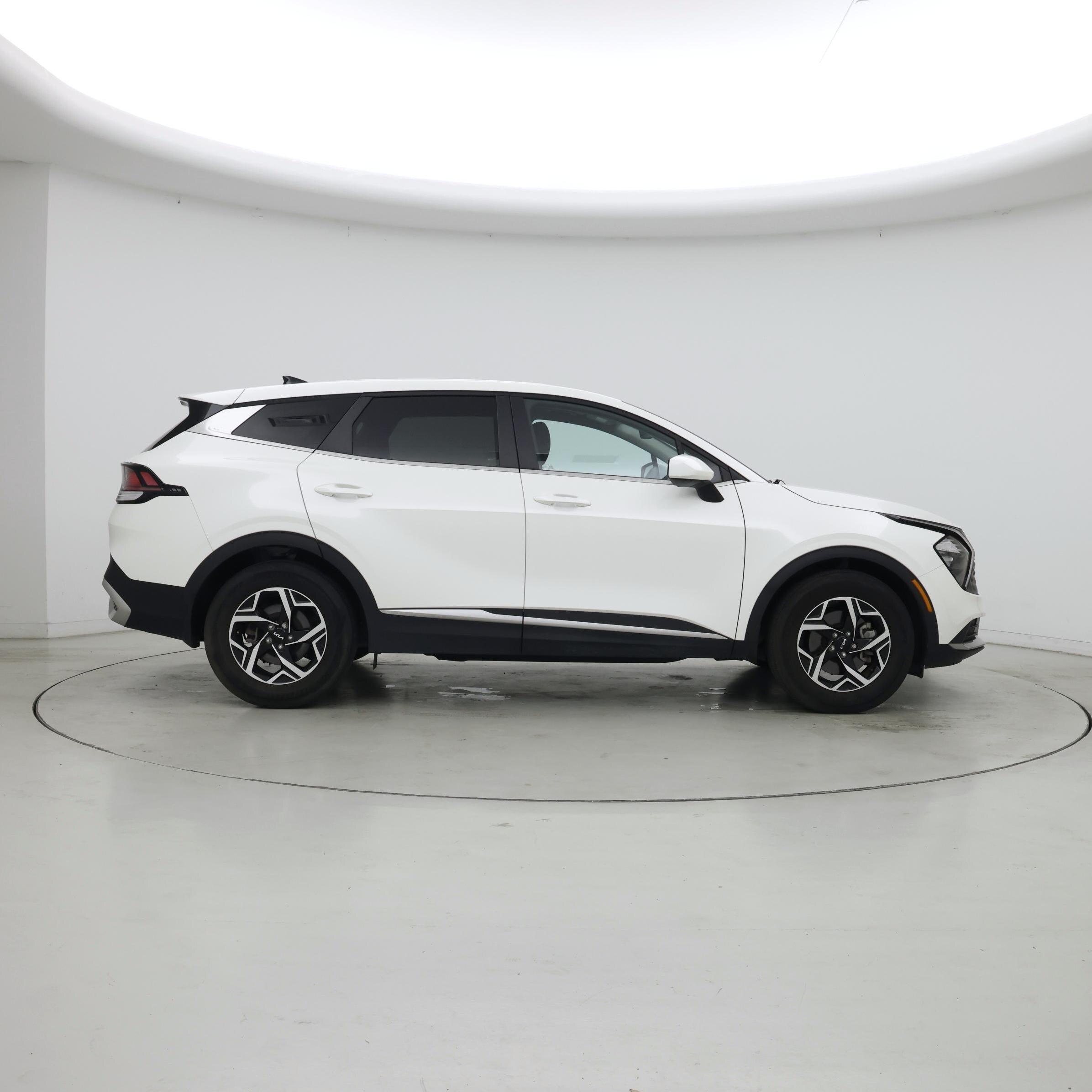 Thumbnail: 2023 Kia Sportage - 7