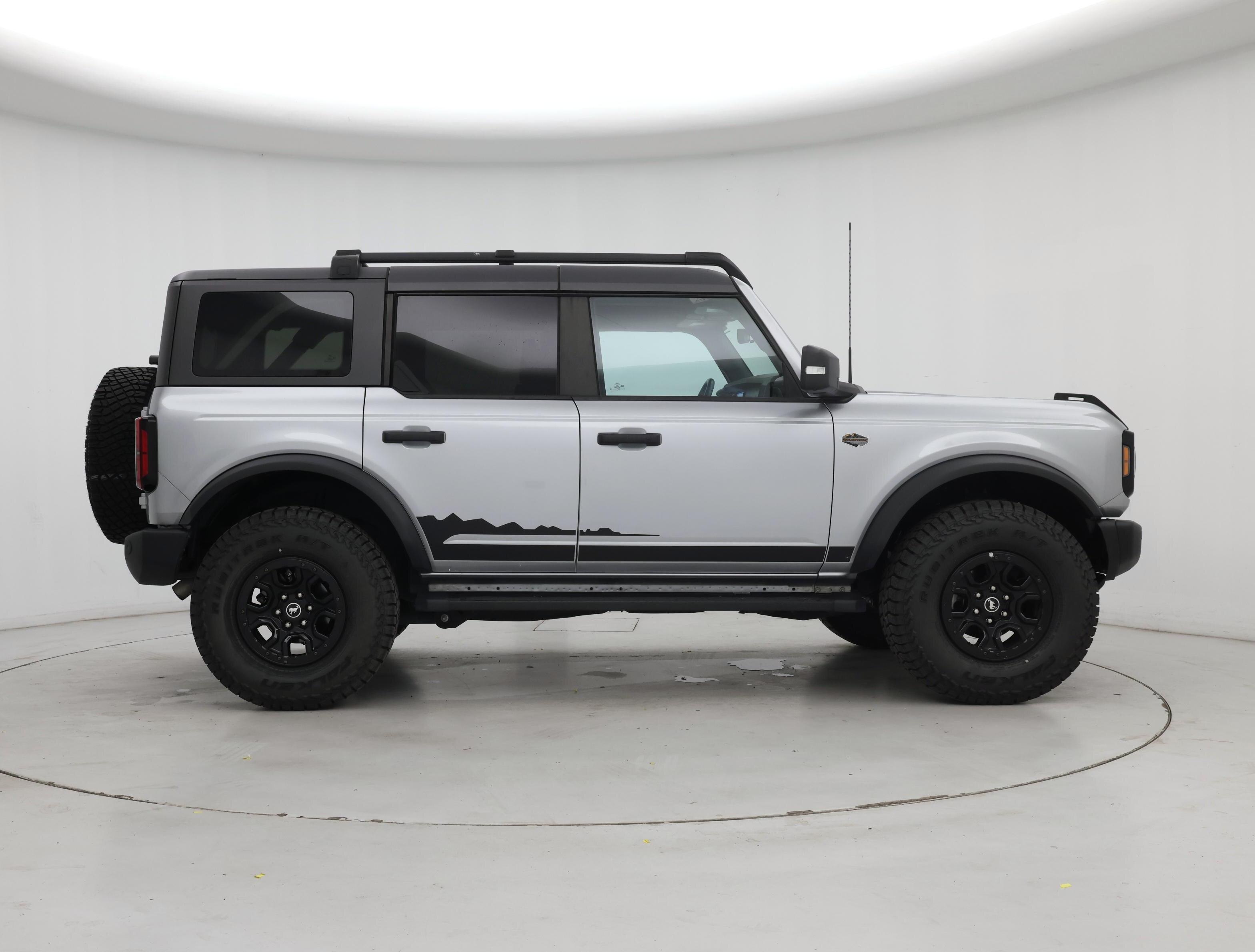 Thumbnail: 2023 Ford Bronco - 7