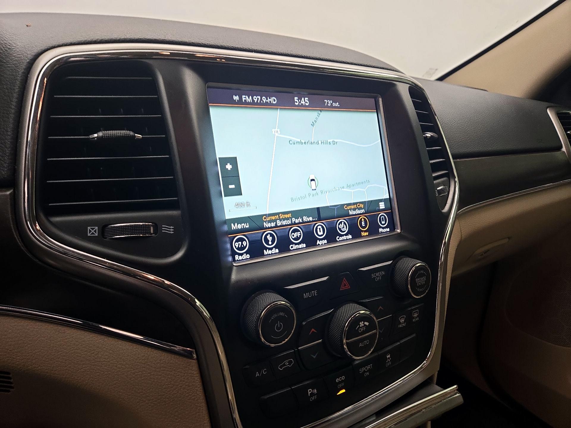 Thumbnail: 2018 Jeep Grand Cherokee - 14