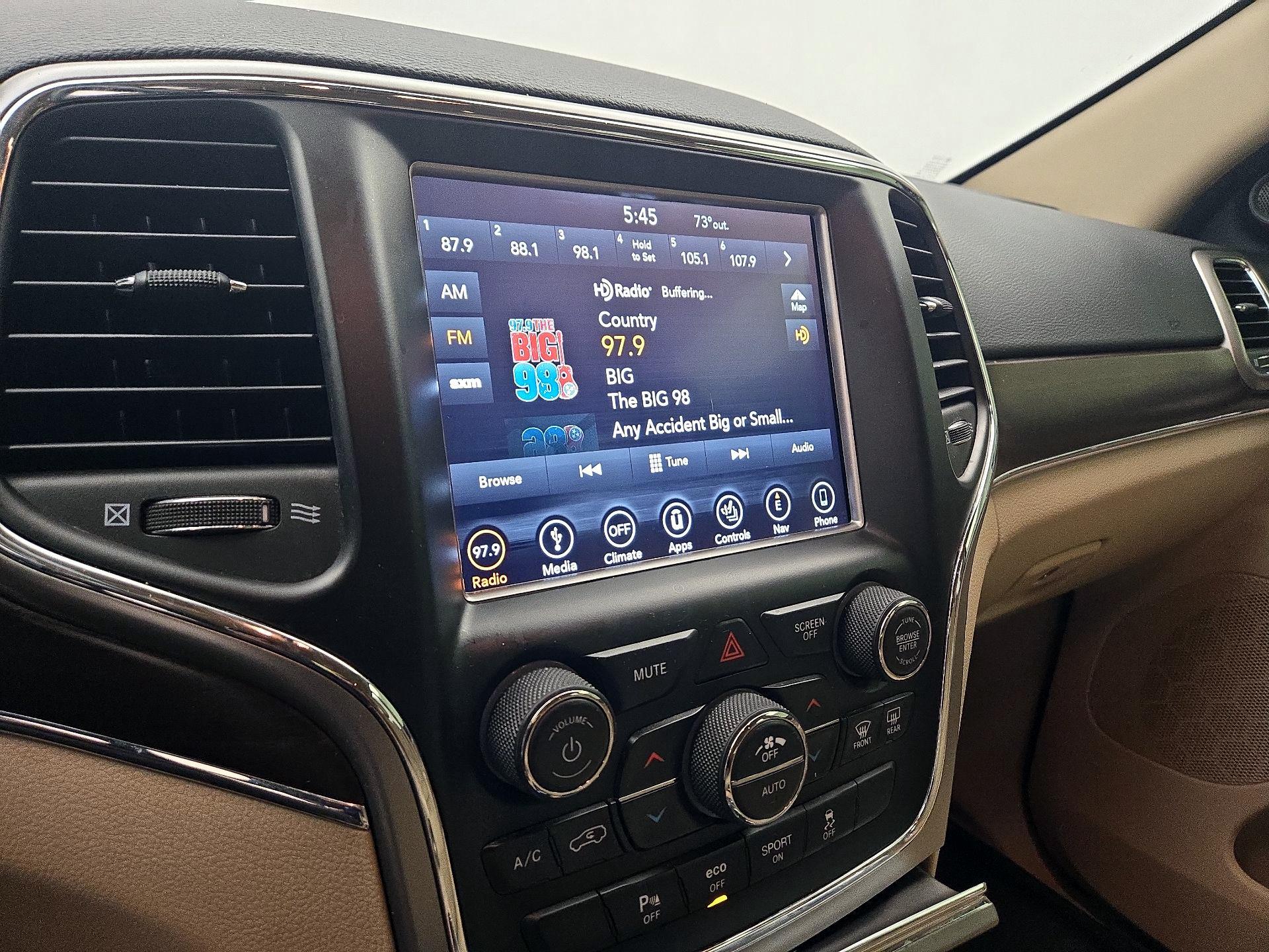 Thumbnail: 2018 Jeep Grand Cherokee - 16