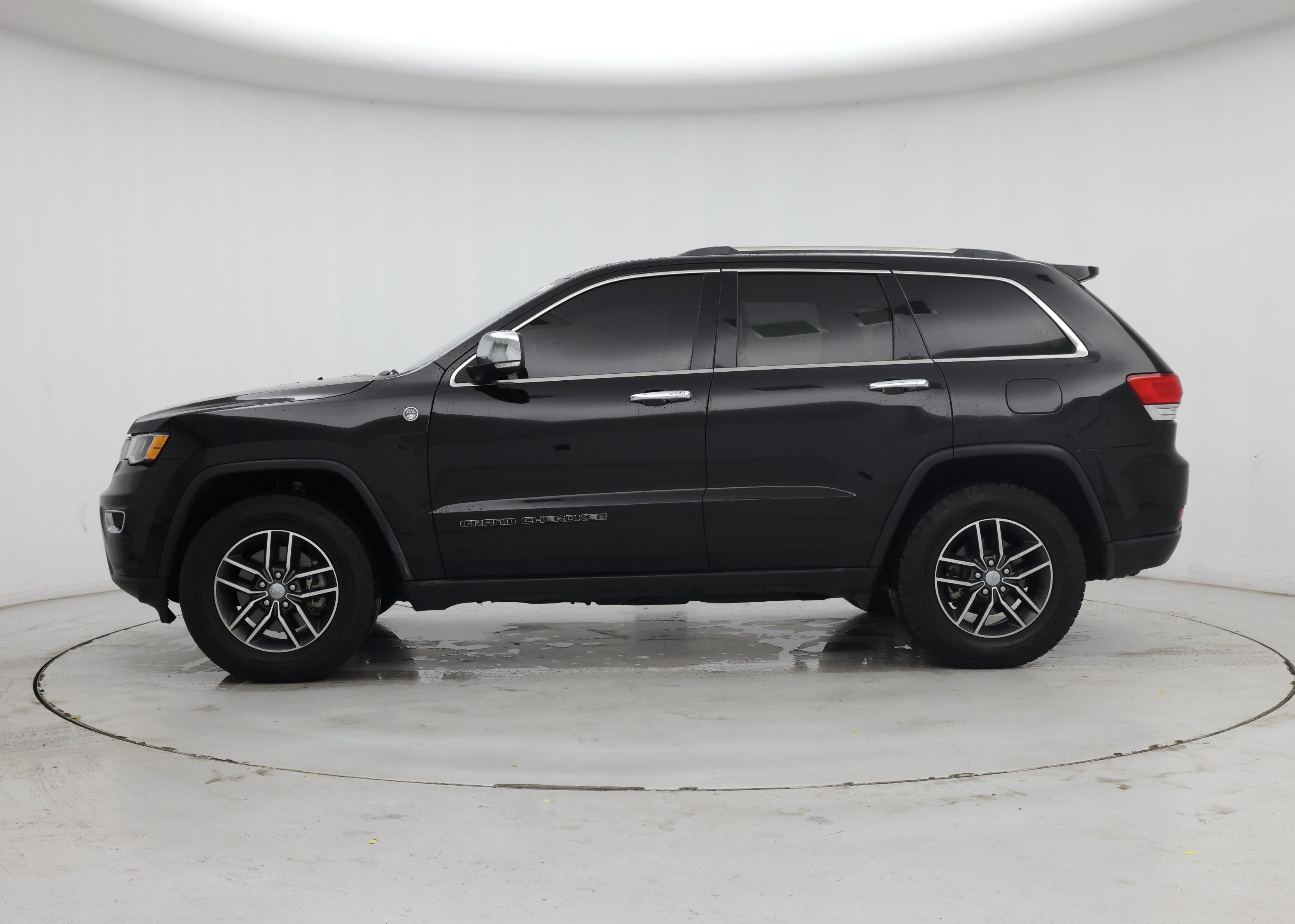 Thumbnail: 2018 Jeep Grand Cherokee - 3