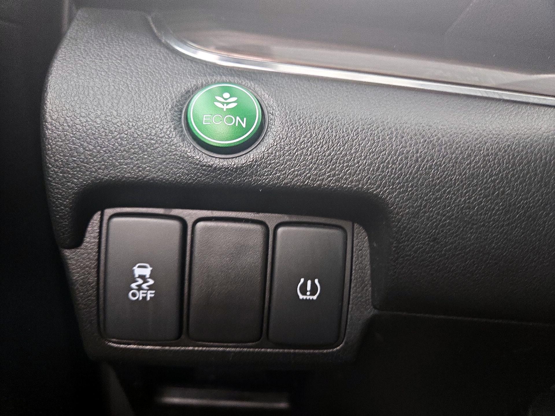 Thumbnail: 2015 Honda CR-V - 13