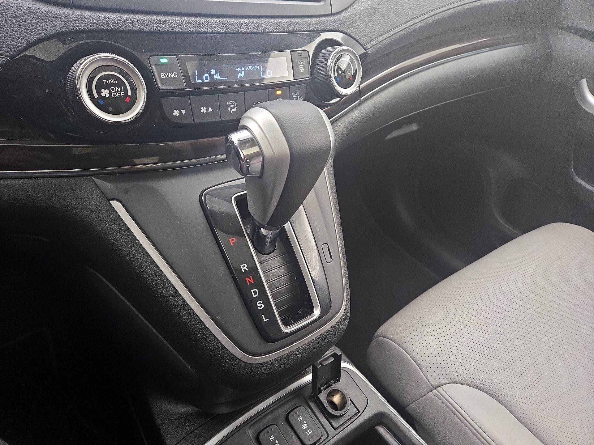 Thumbnail: 2015 Honda CR-V - 17