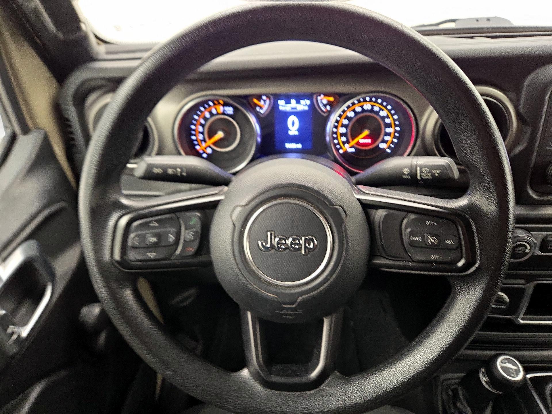 Thumbnail: 2020 Jeep Gladiator - 10