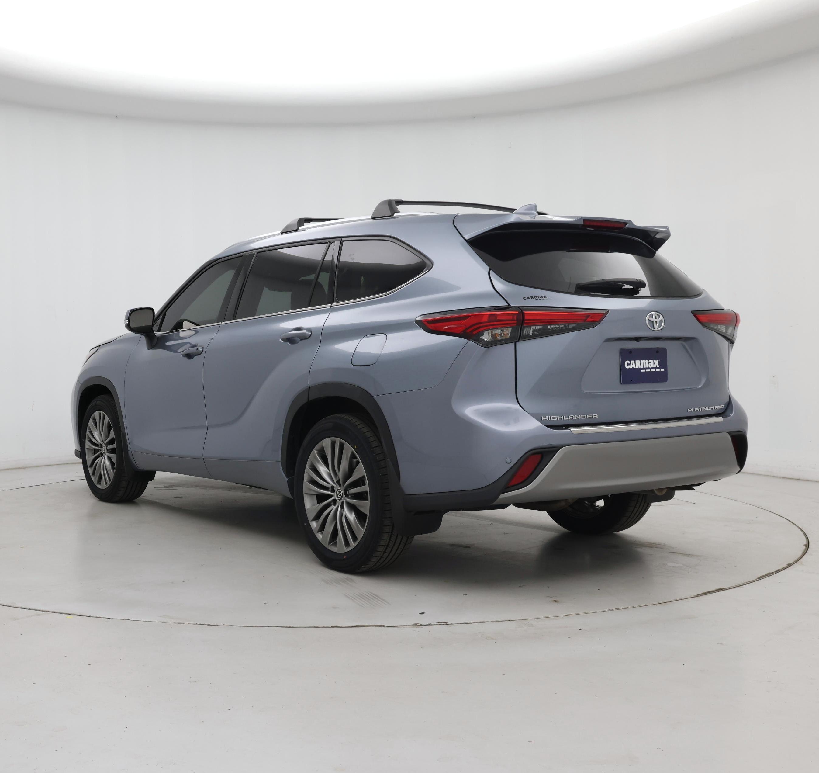 Thumbnail: 2022 Toyota Highlander - 2
