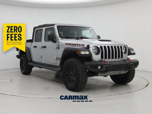 Silver 2022 Jeep Gladiator Mojave Crew Cab 4WD Pickup Truck Four-Wheel Drive Automatic