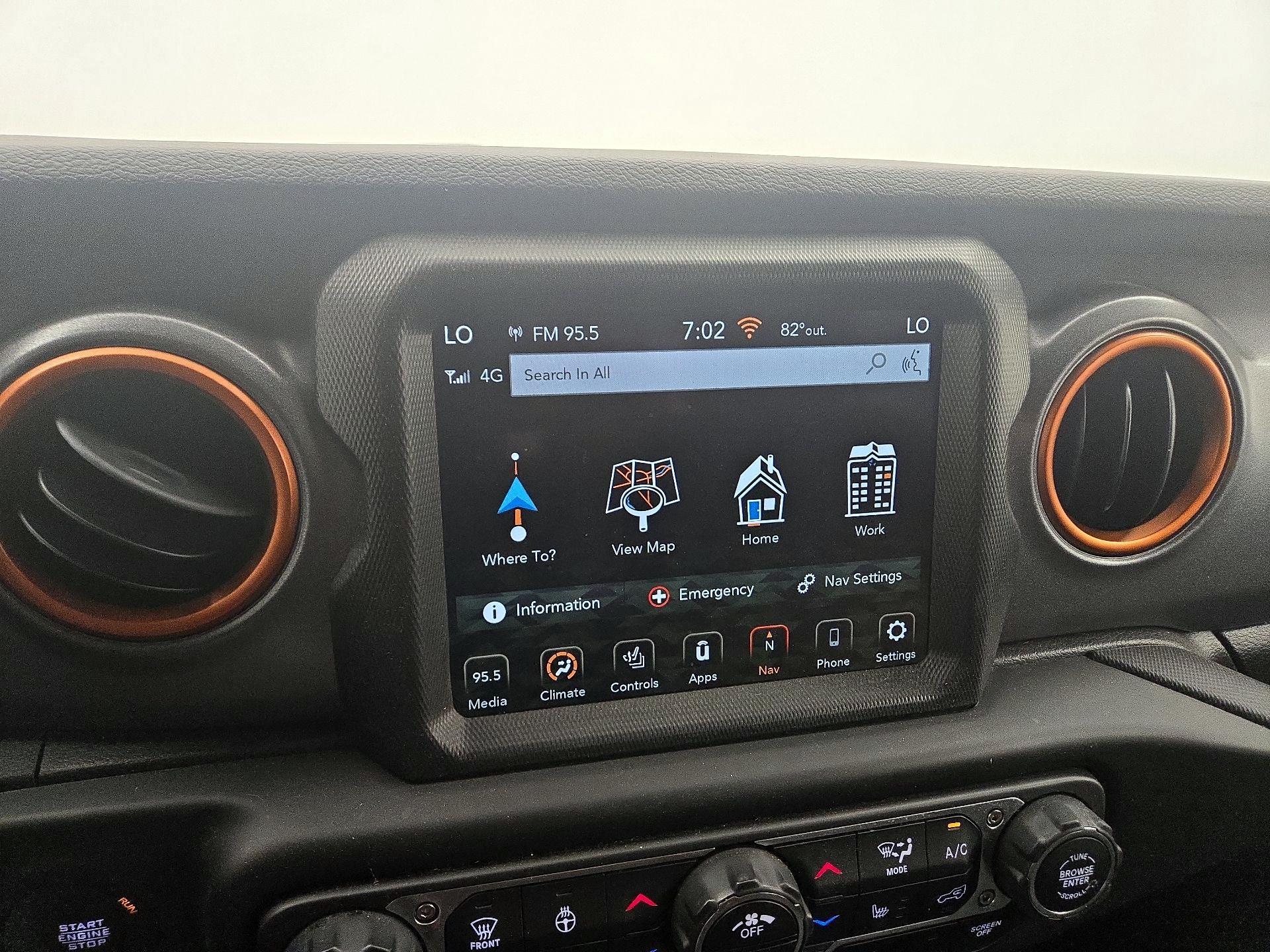 Thumbnail: 2022 Jeep Gladiator - 14