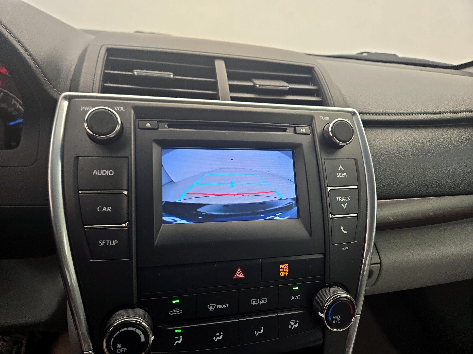 Thumbnail: 2015 Toyota Camry - 14