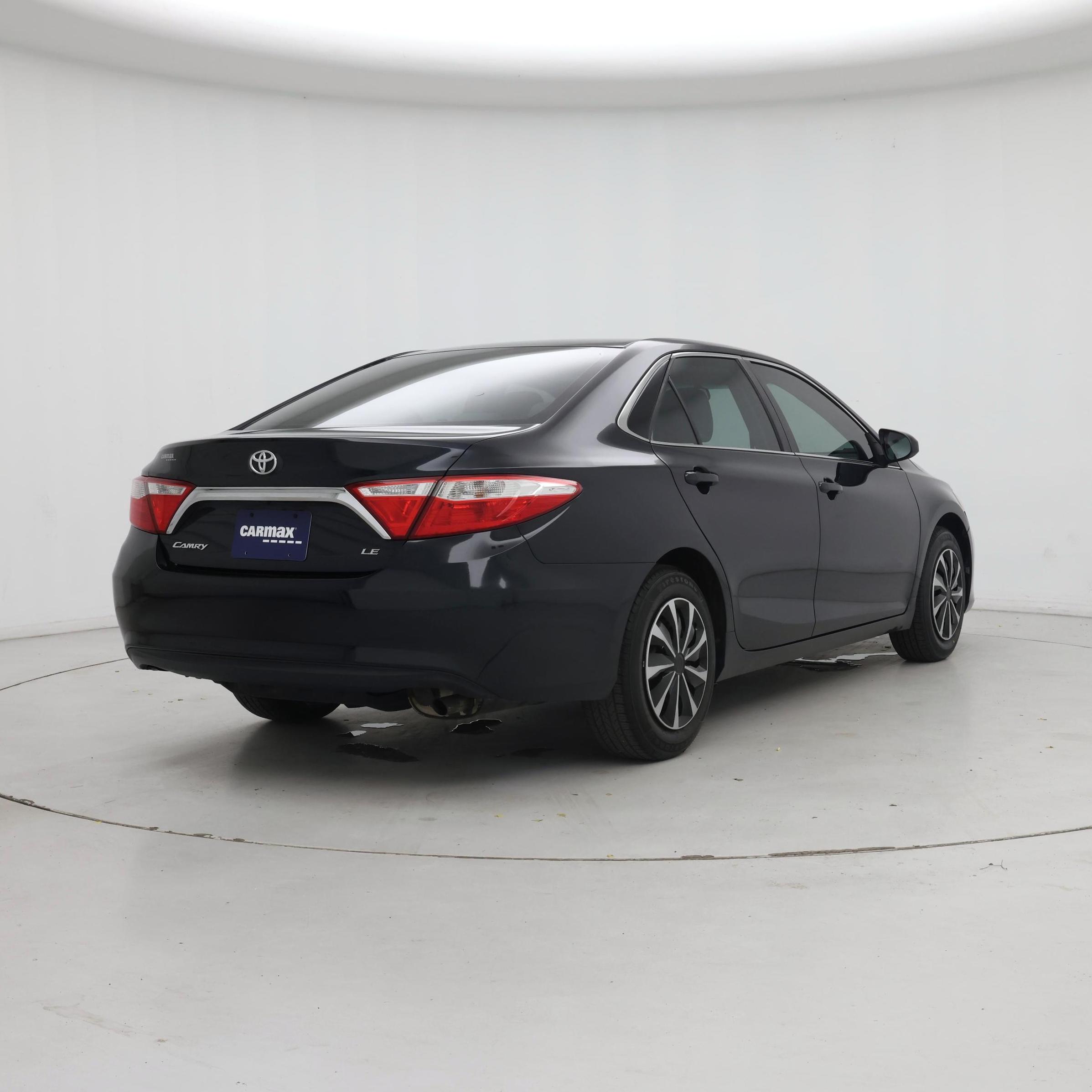 Thumbnail: 2015 Toyota Camry - 8
