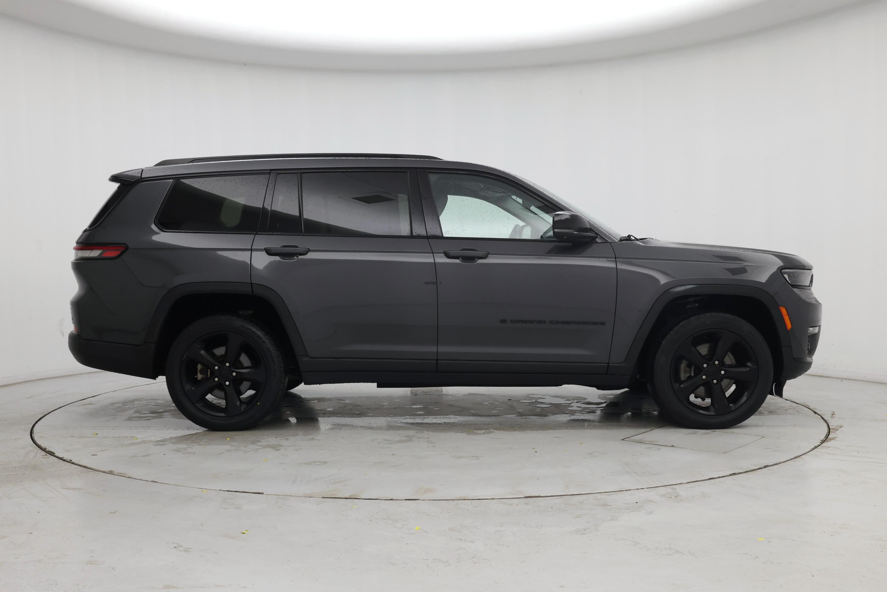 Thumbnail: 2023 Jeep Grand Cherokee L - 7