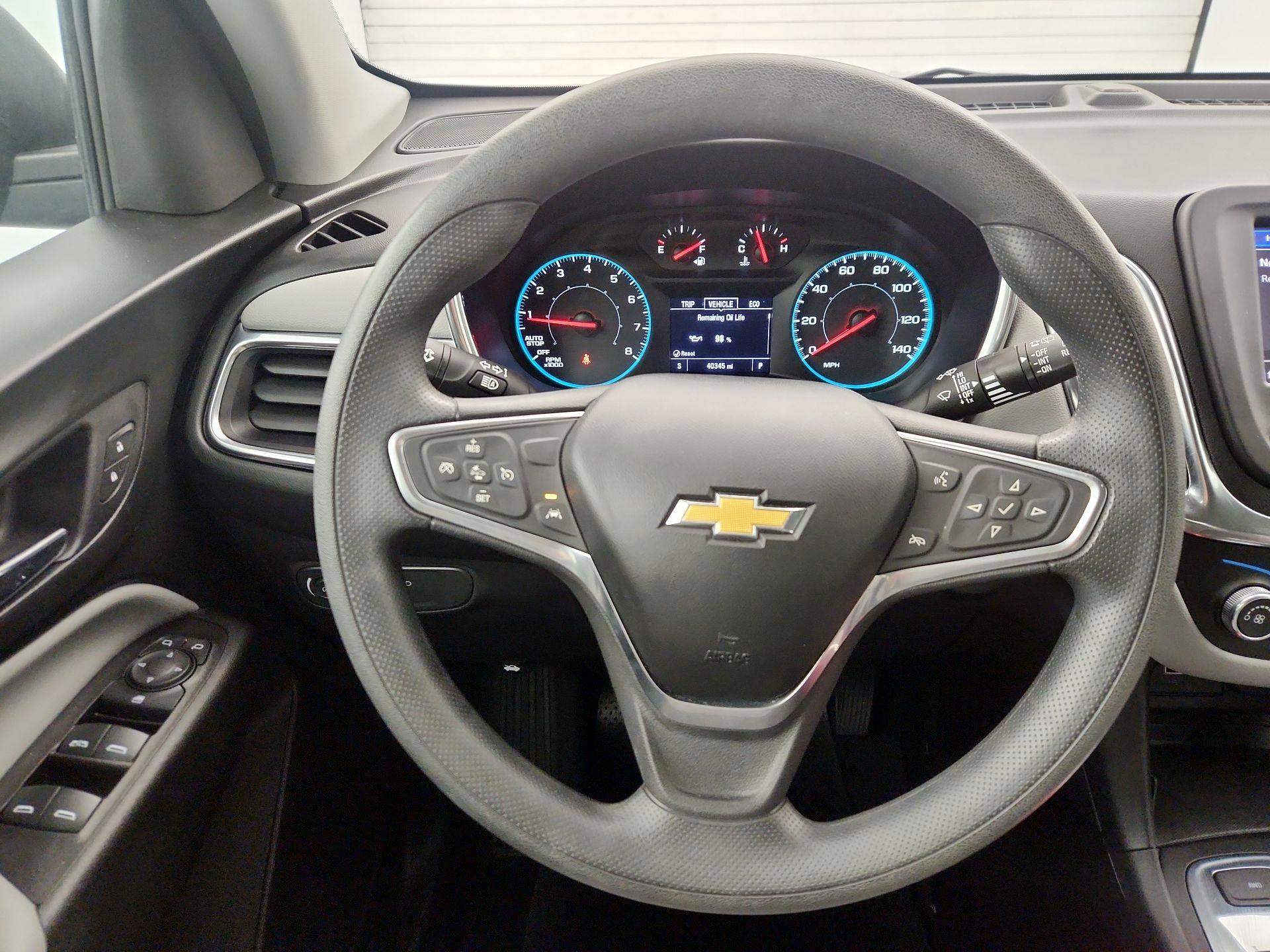 Thumbnail: 2022 Chevrolet Equinox - 10