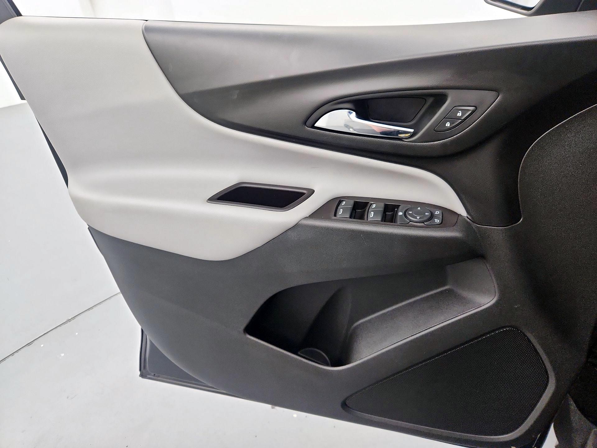 Thumbnail: 2022 Chevrolet Equinox - 12