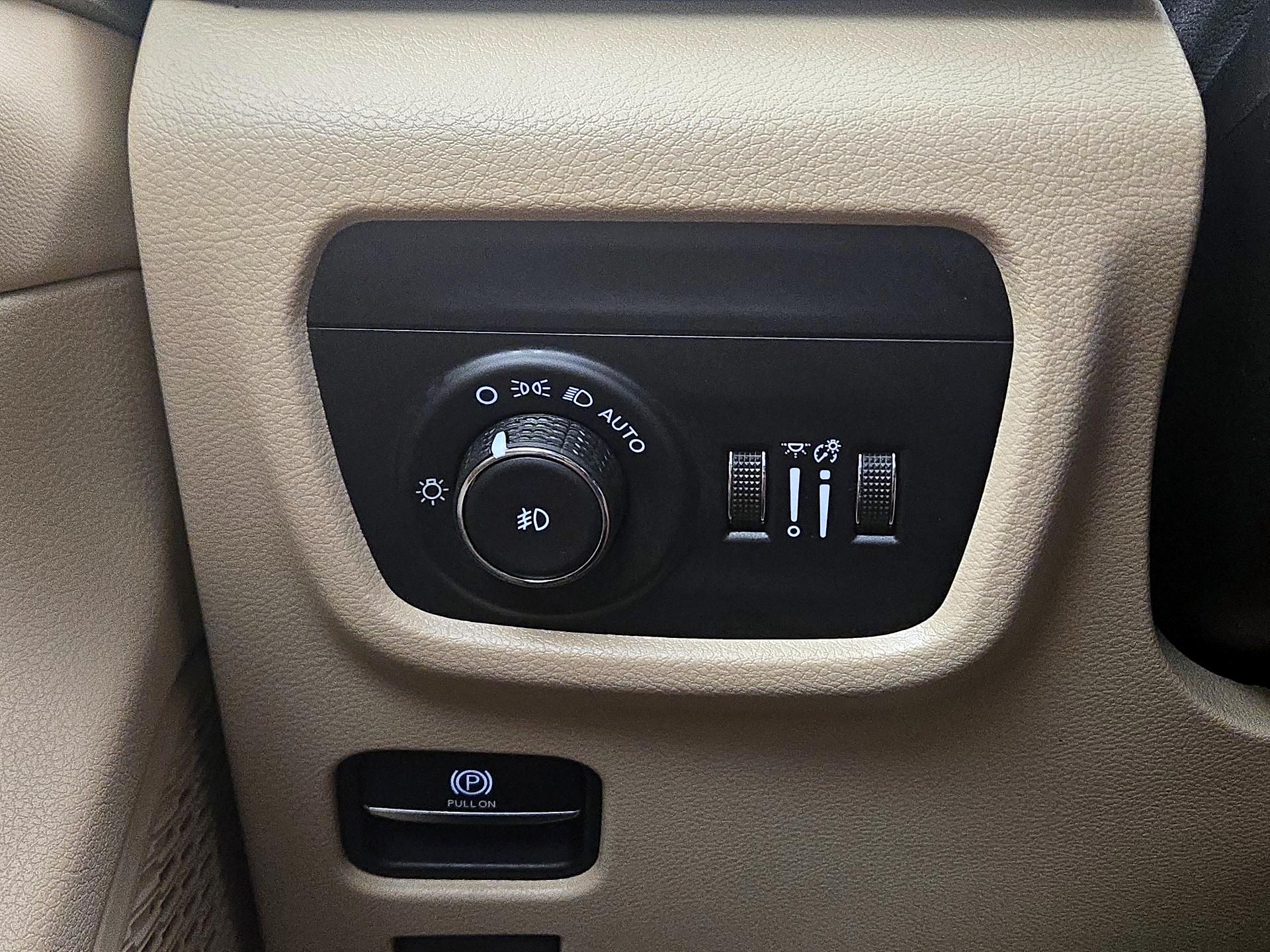 Thumbnail: 2024 Jeep Grand Cherokee - 13