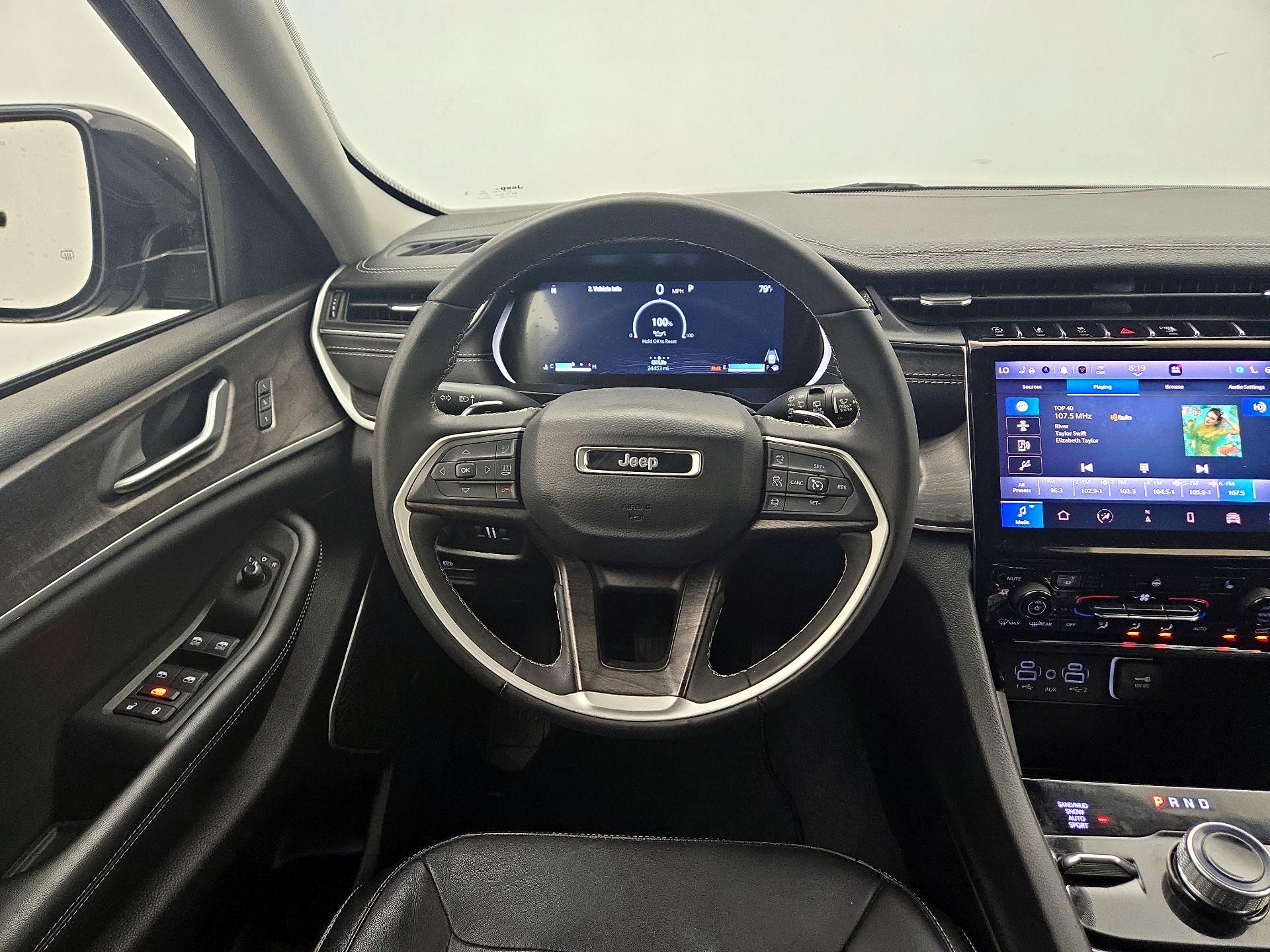 Thumbnail: 2023 Jeep Grand Cherokee - 10