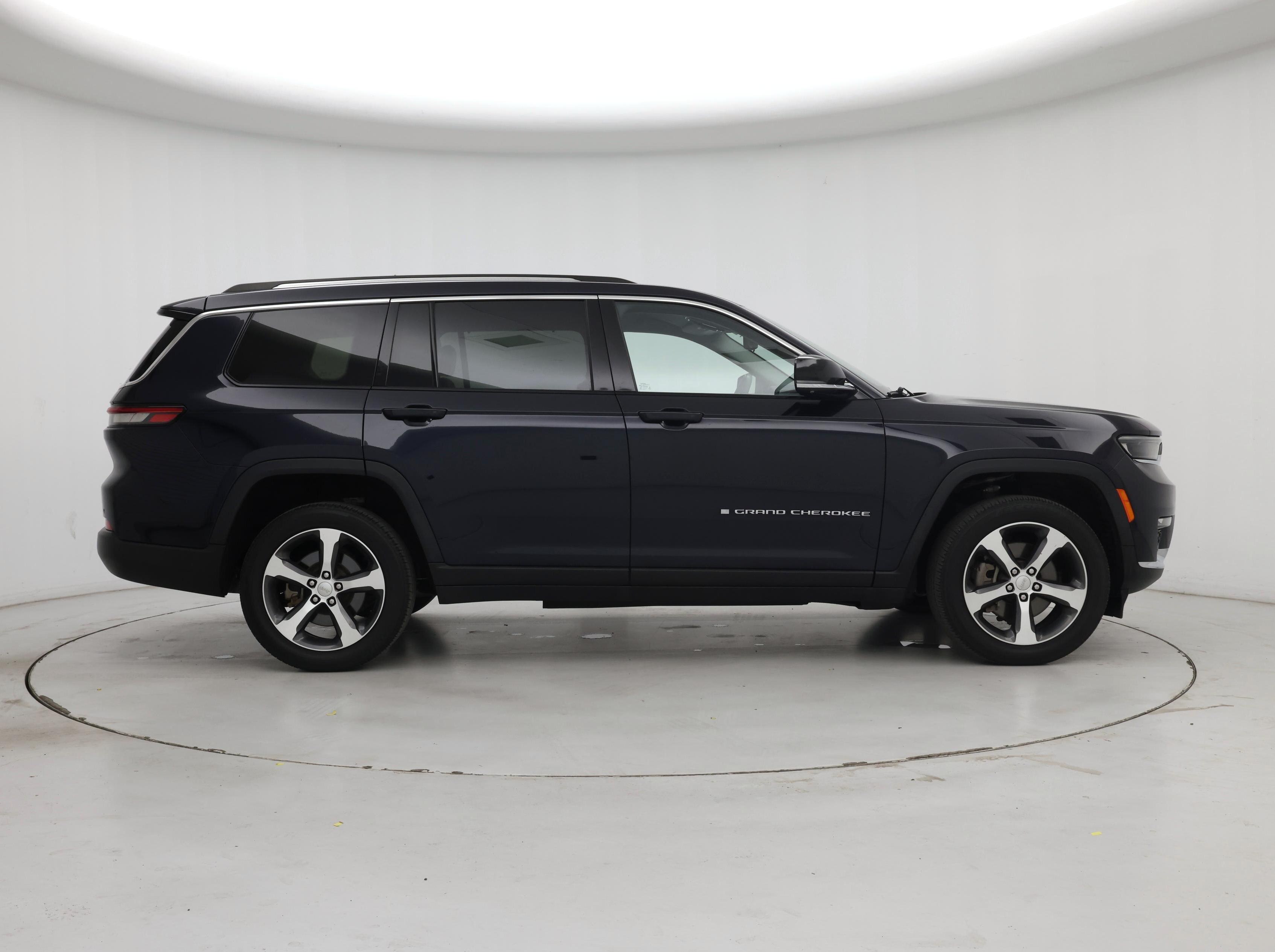 Thumbnail: 2023 Jeep Grand Cherokee L - 7