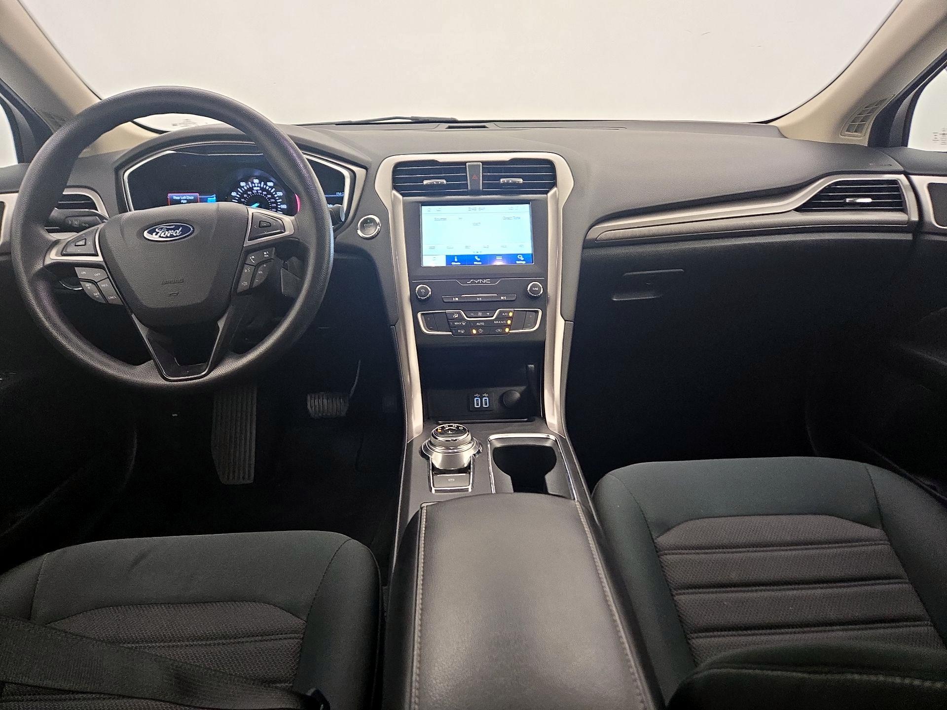 Thumbnail: 2020 Ford Fusion - 9