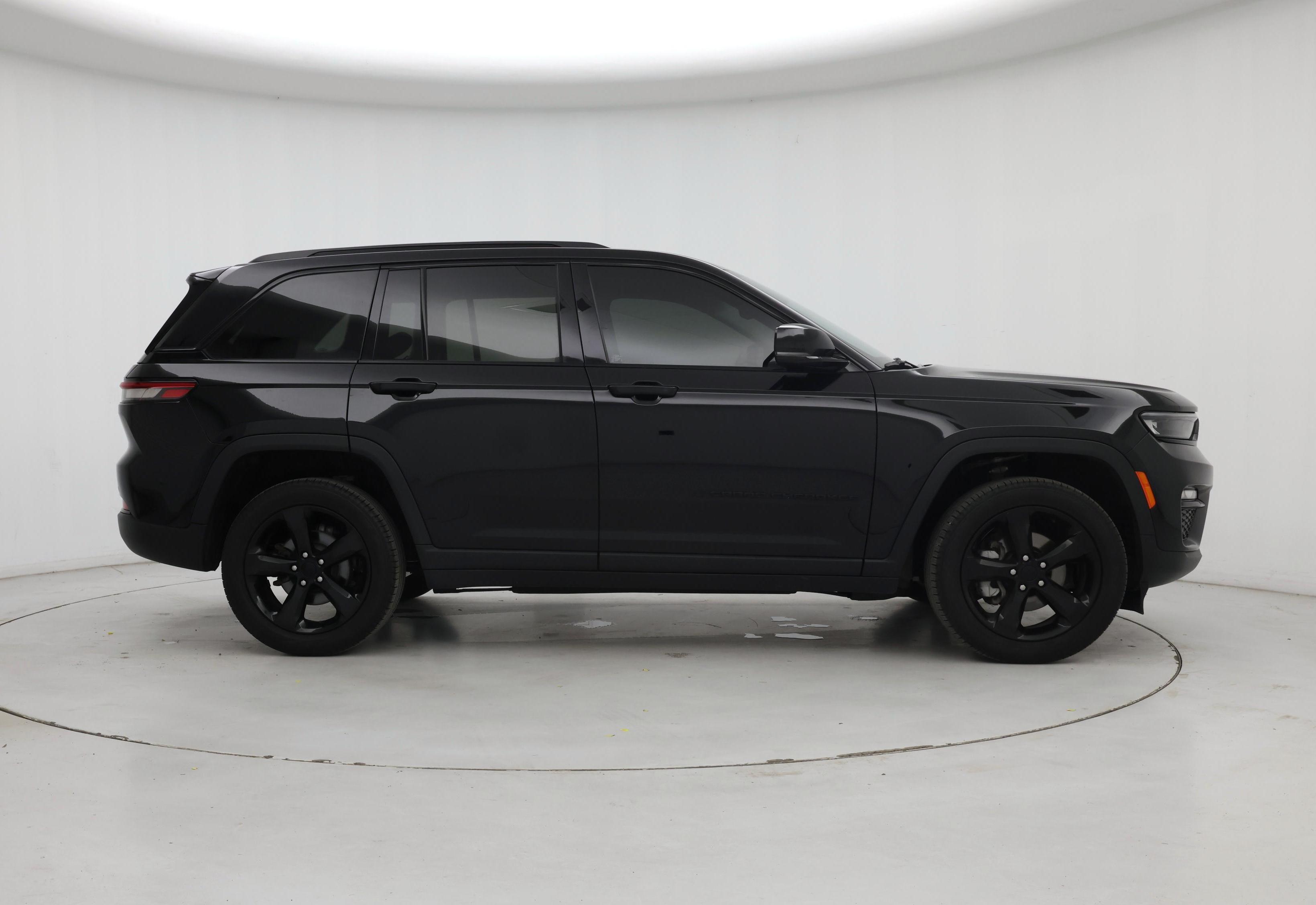 Thumbnail: 2023 Jeep Grand Cherokee - 7