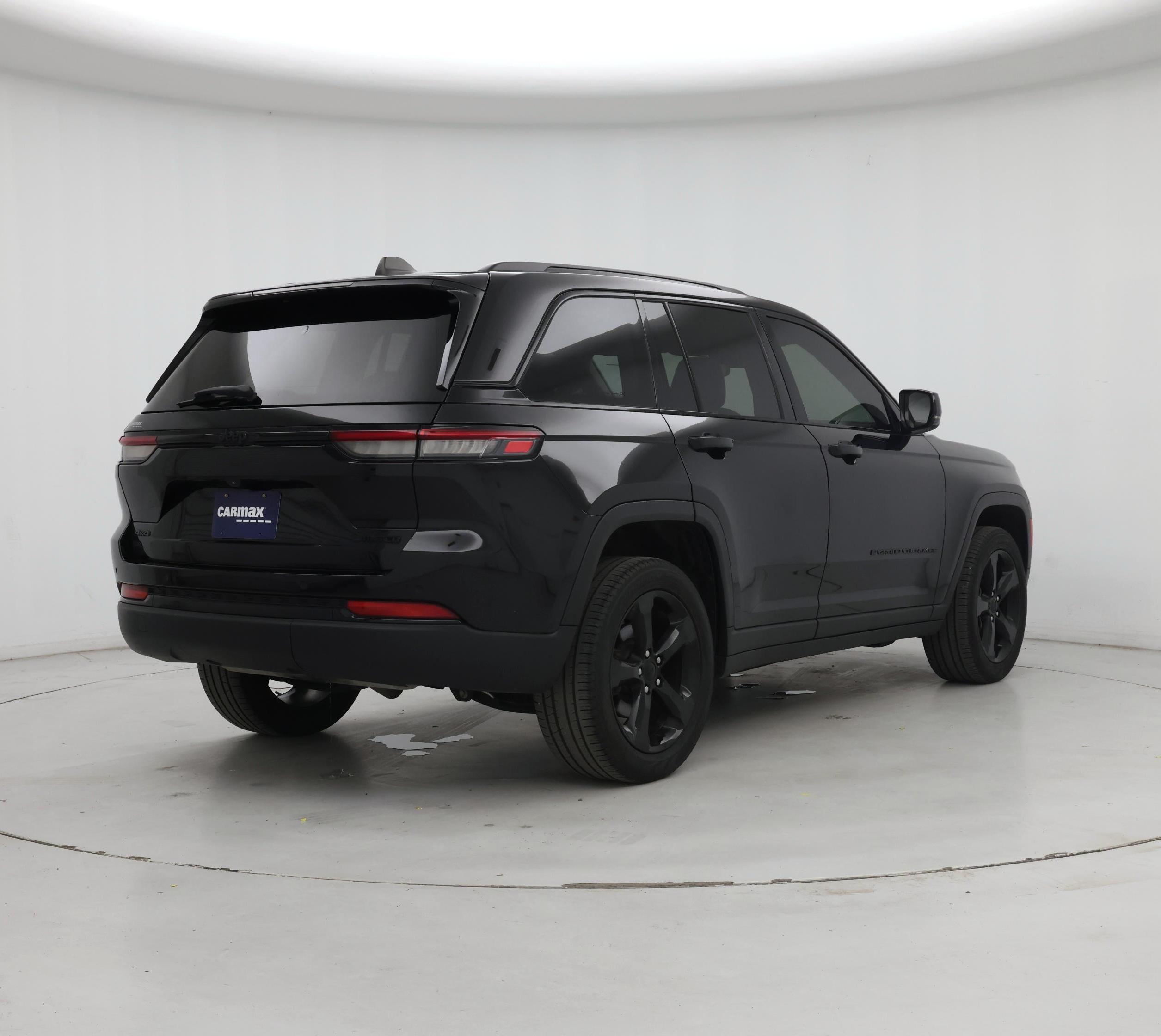Thumbnail: 2023 Jeep Grand Cherokee - 8