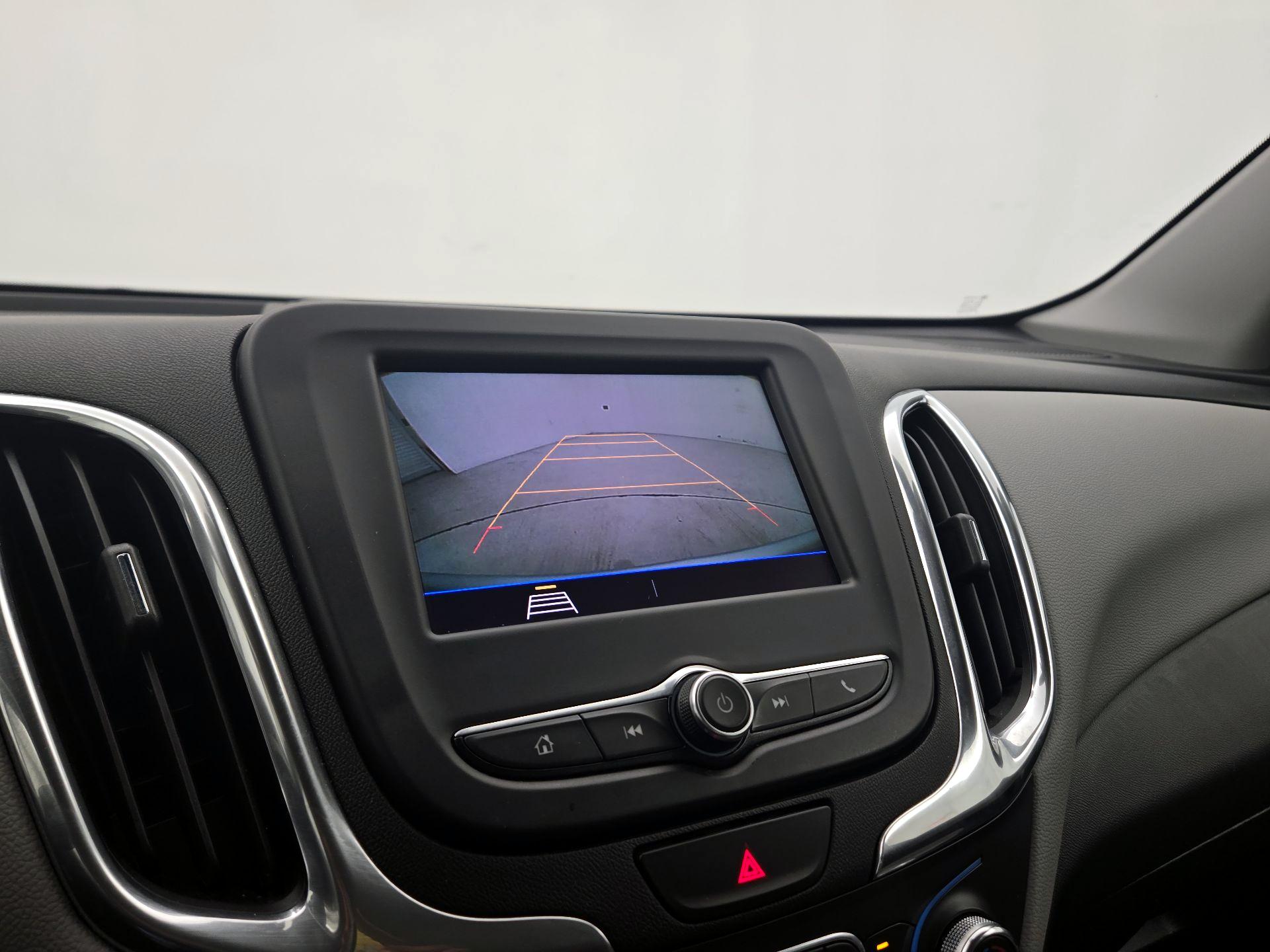 Thumbnail: 2021 Chevrolet Equinox - 14