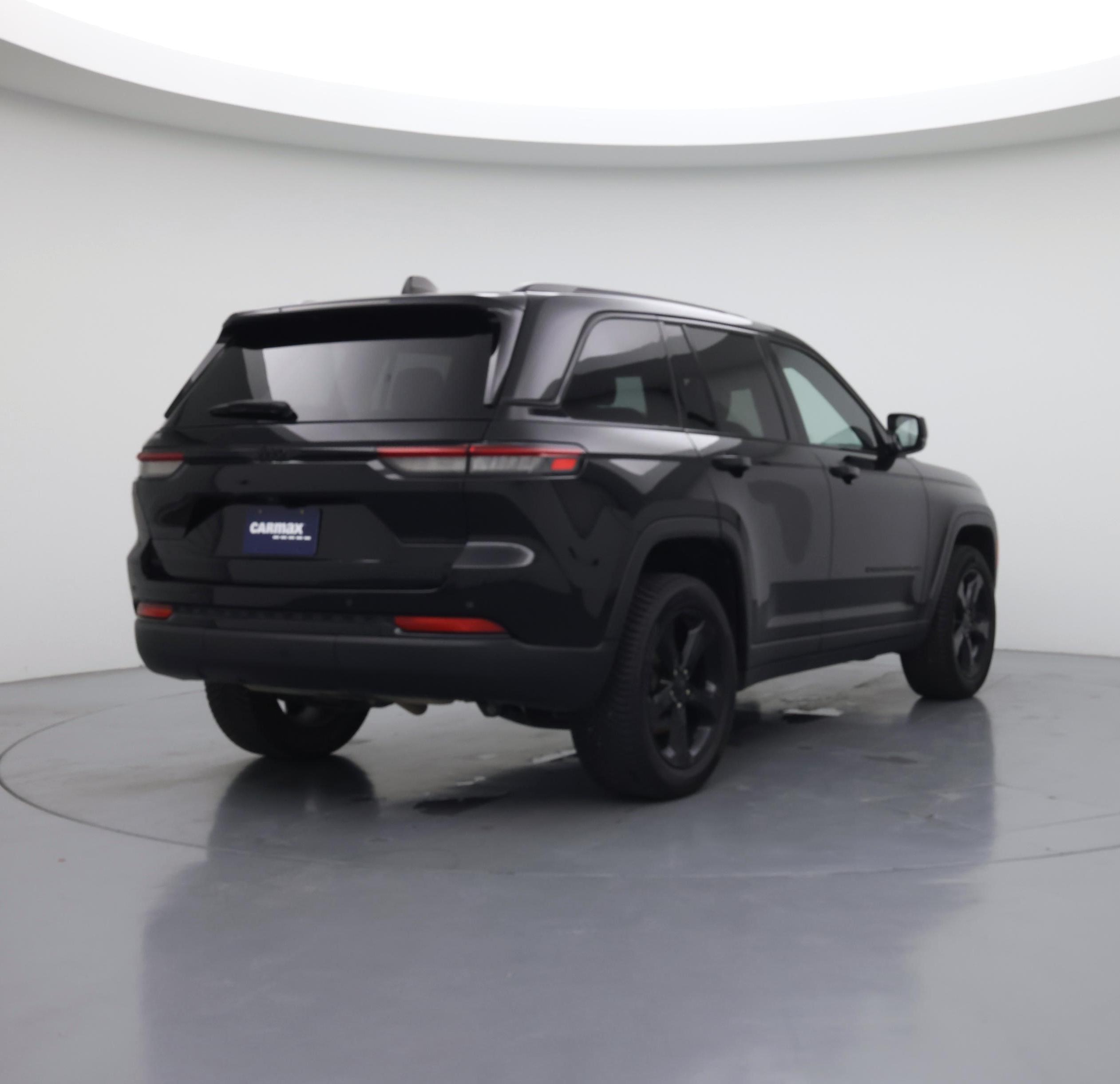 Thumbnail: 2023 Jeep Grand Cherokee - 8