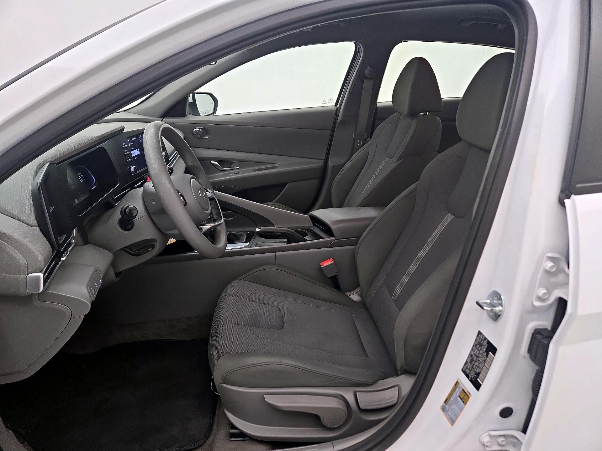 Thumbnail: 2025 Hyundai Elantra - 11