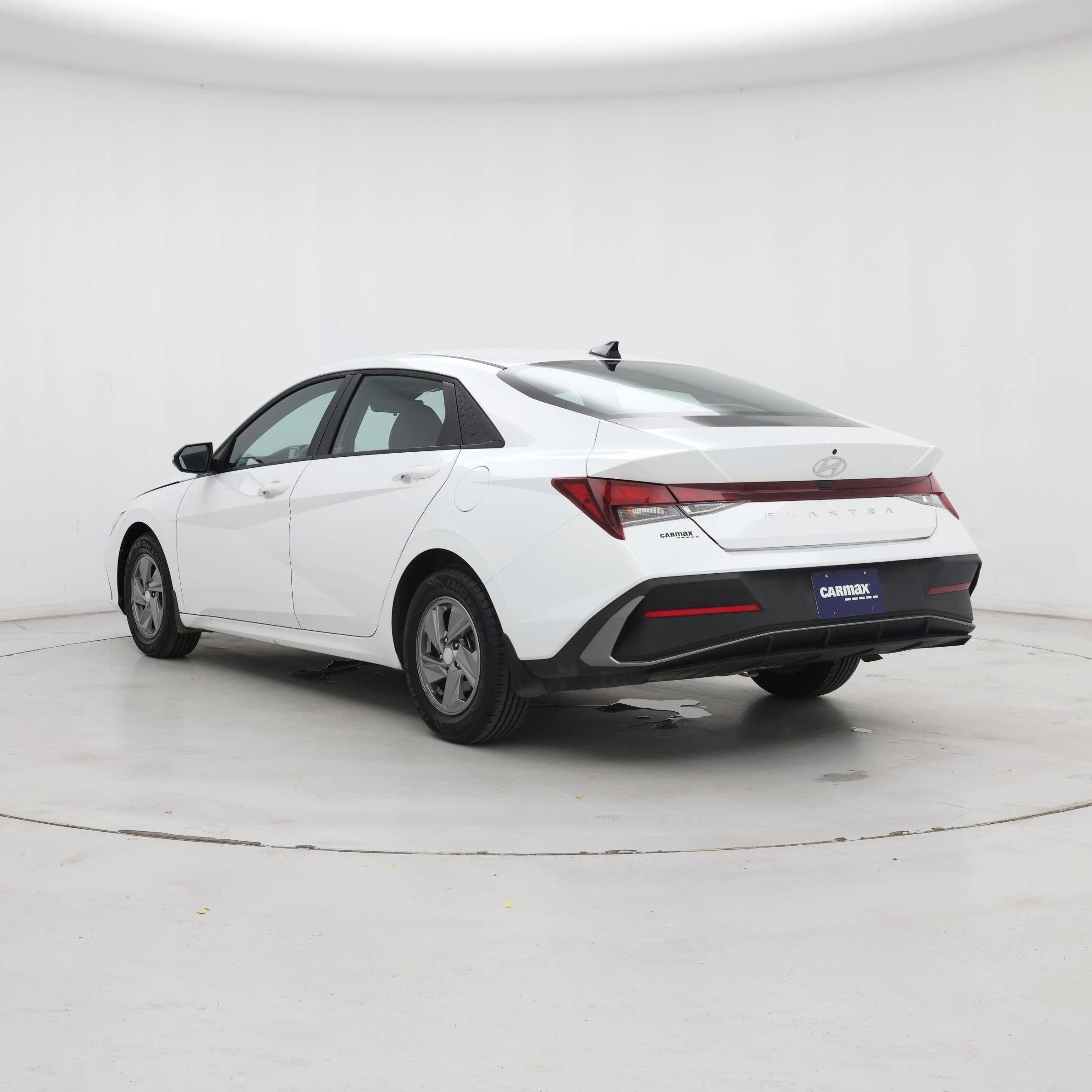 Thumbnail: 2025 Hyundai Elantra - 2