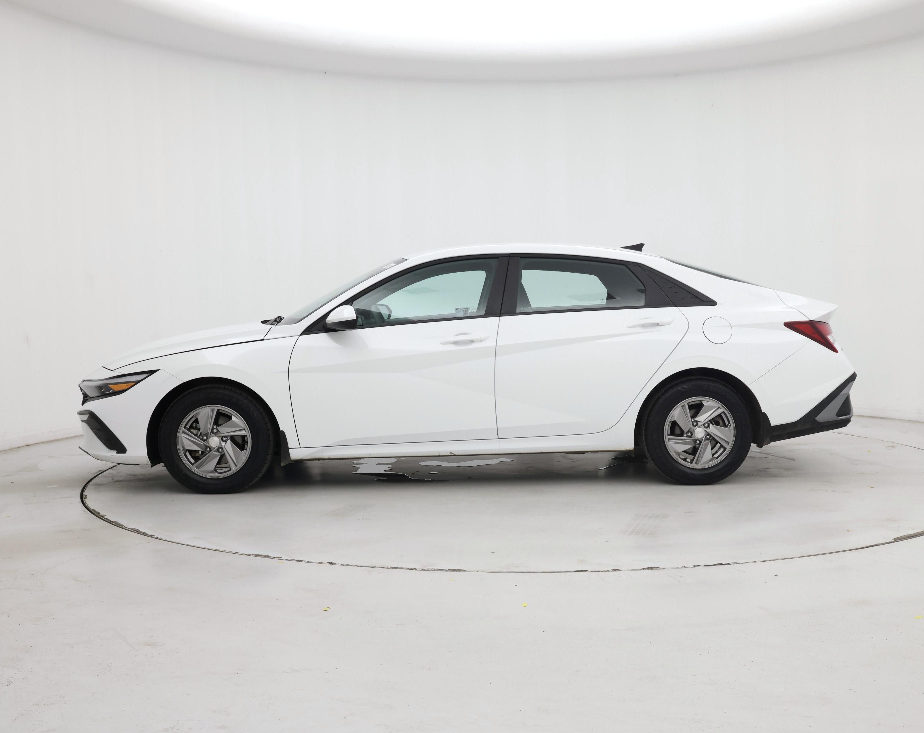 Thumbnail: 2025 Hyundai Elantra - 3