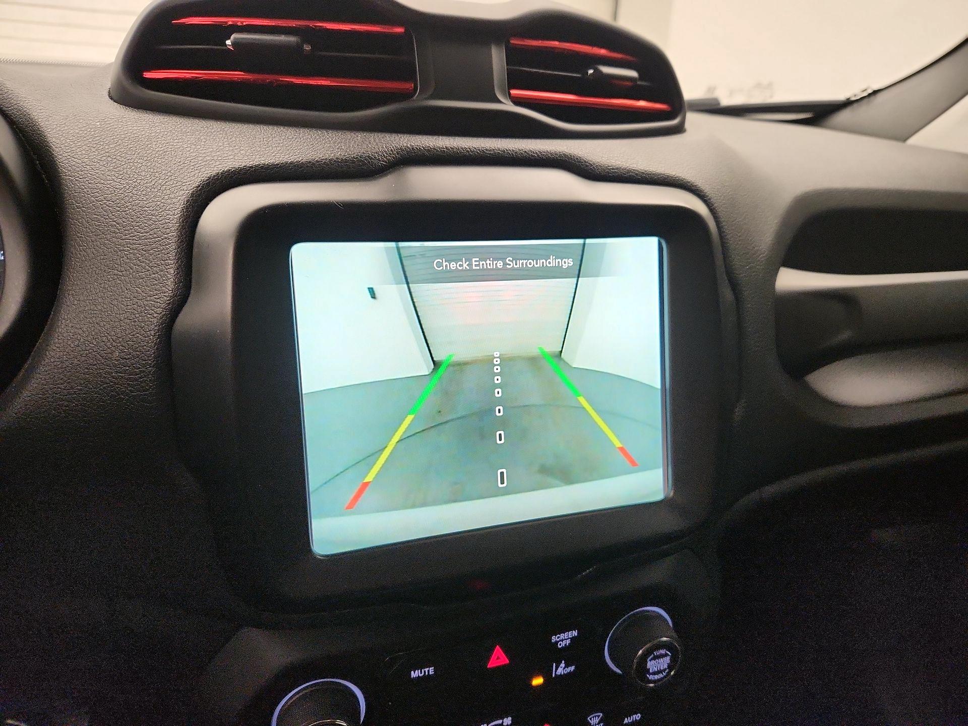 Thumbnail: 2021 Jeep Renegade - 14