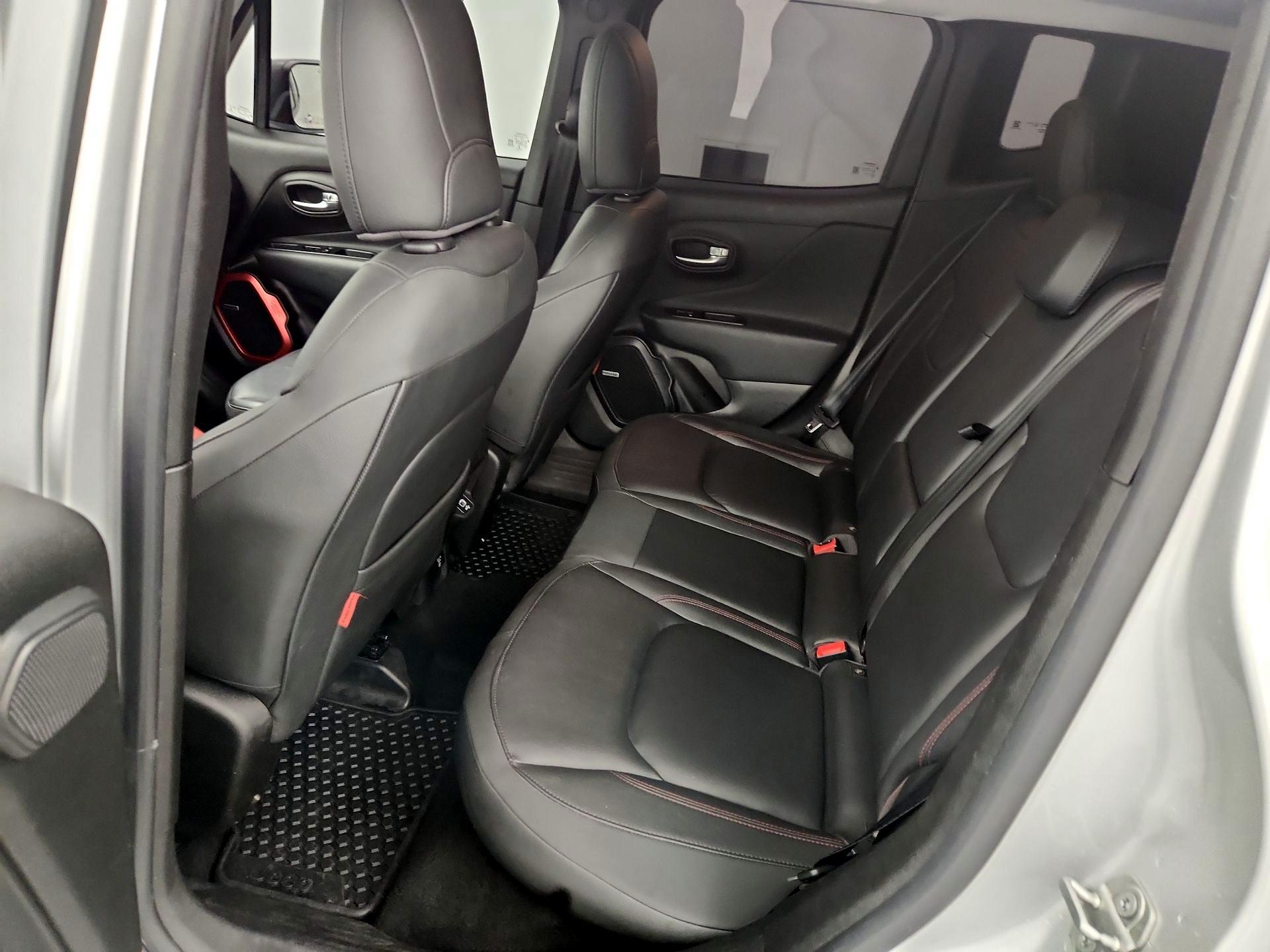 Thumbnail: 2021 Jeep Renegade - 19