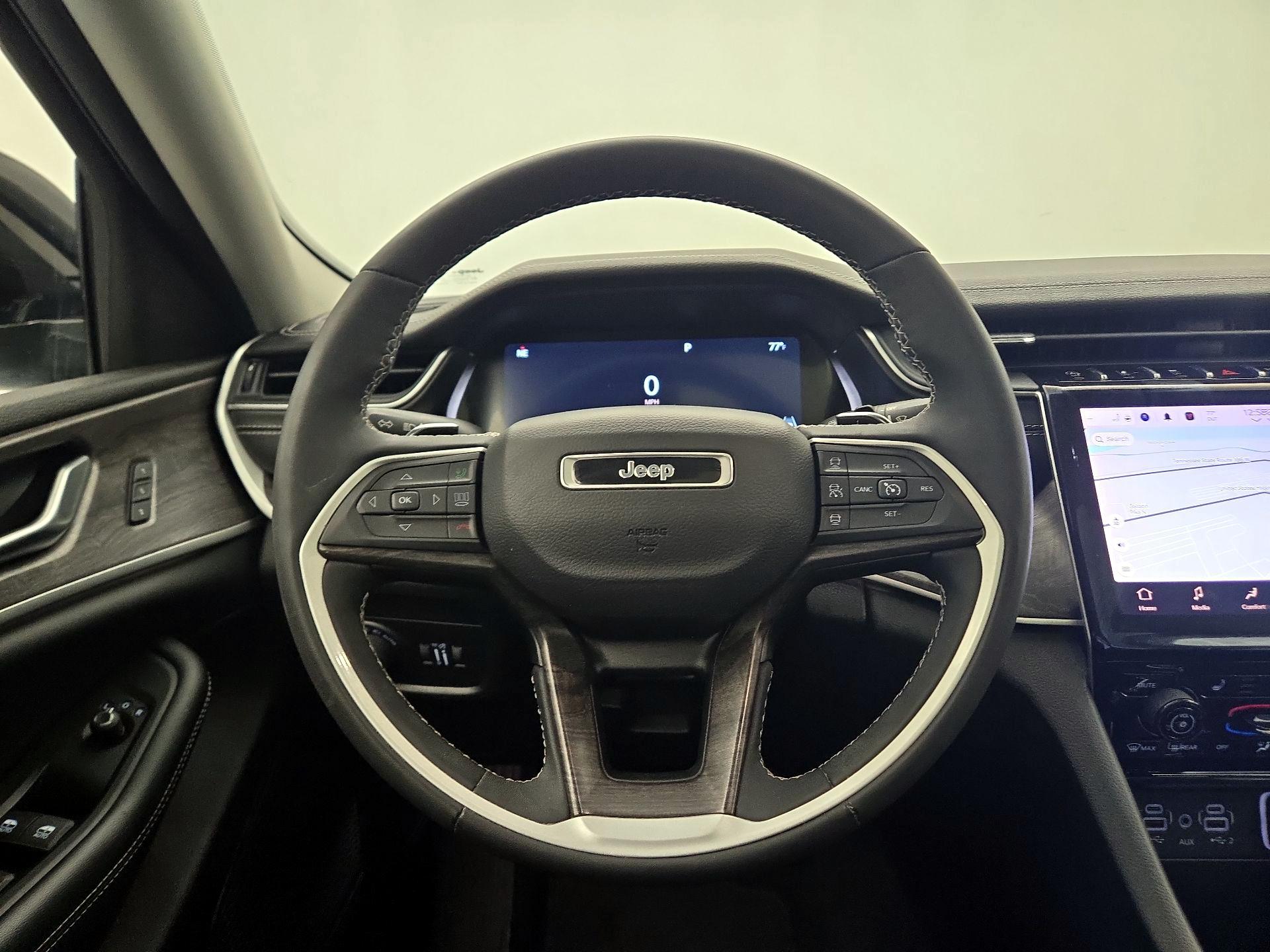 Thumbnail: 2023 Jeep Grand Cherokee L - 10