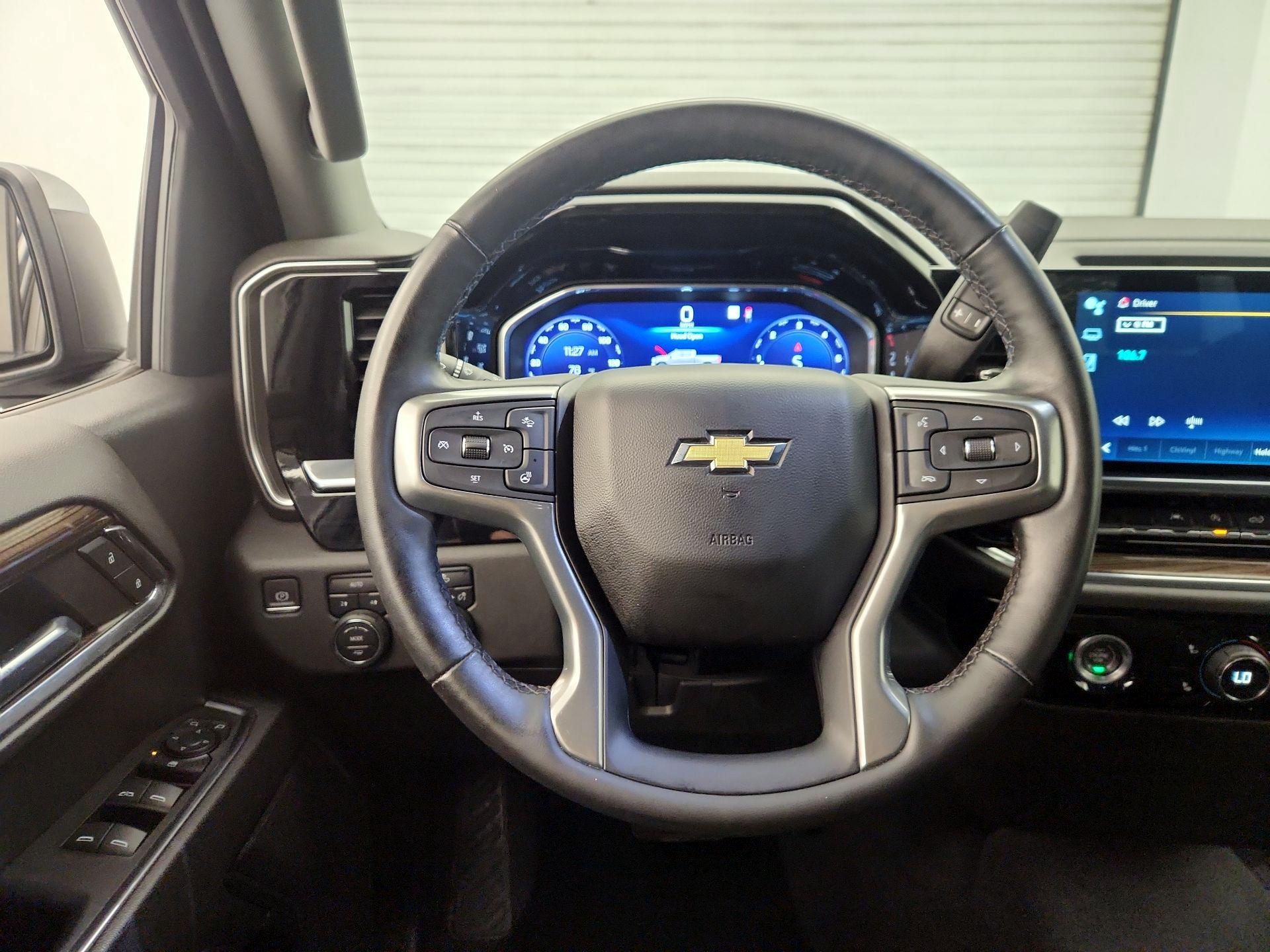 Thumbnail: 2023 Chevrolet Silverado 1500 - 10