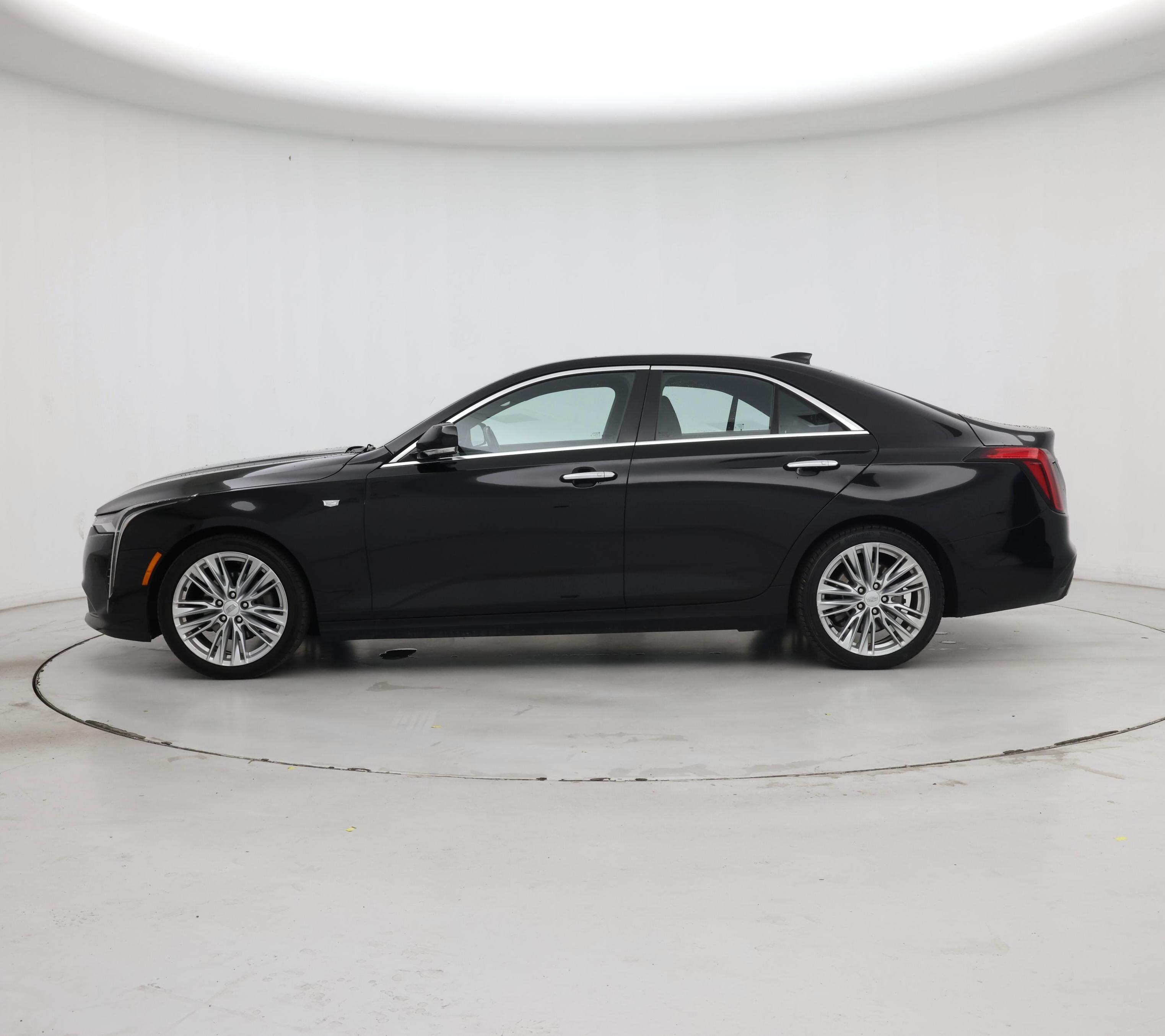 Thumbnail: 2023 Cadillac CT4 - 3