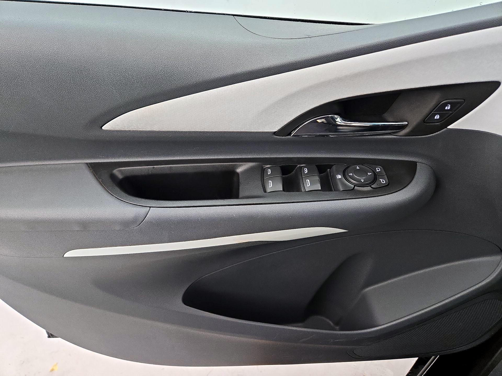 Thumbnail: 2021 Chevrolet Bolt EV - 12