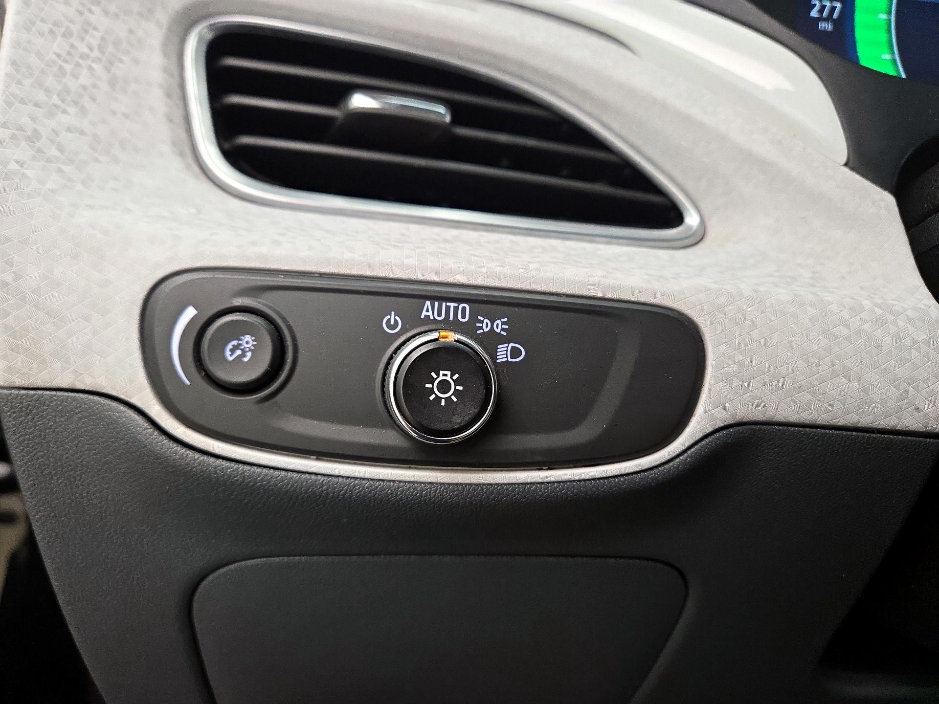 Thumbnail: 2021 Chevrolet Bolt EV - 13