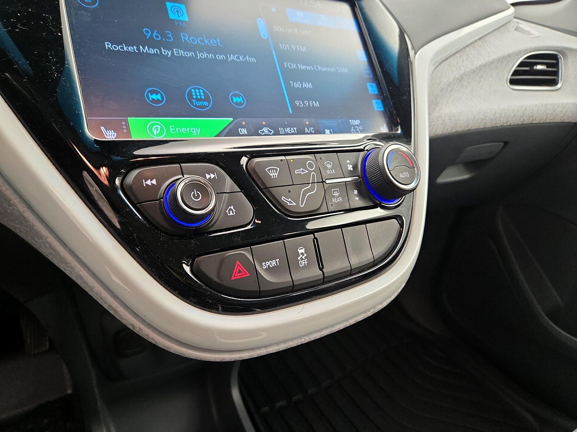 Thumbnail: 2021 Chevrolet Bolt EV - 16