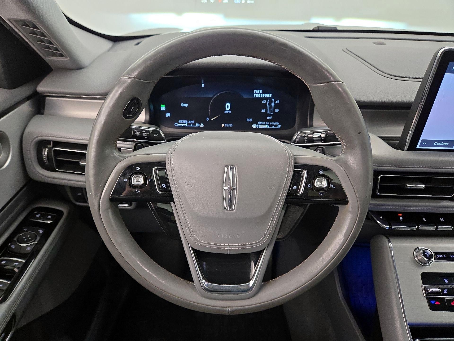 Thumbnail: 2021 Lincoln Aviator - 10