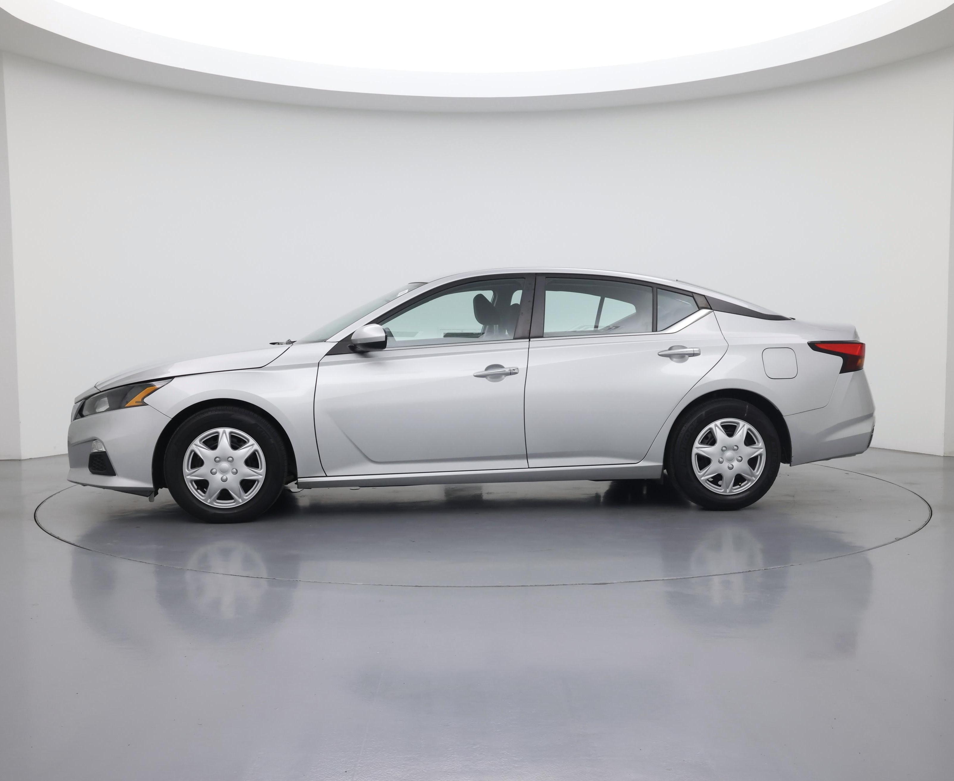 Thumbnail: 2022 Nissan Altima - 3
