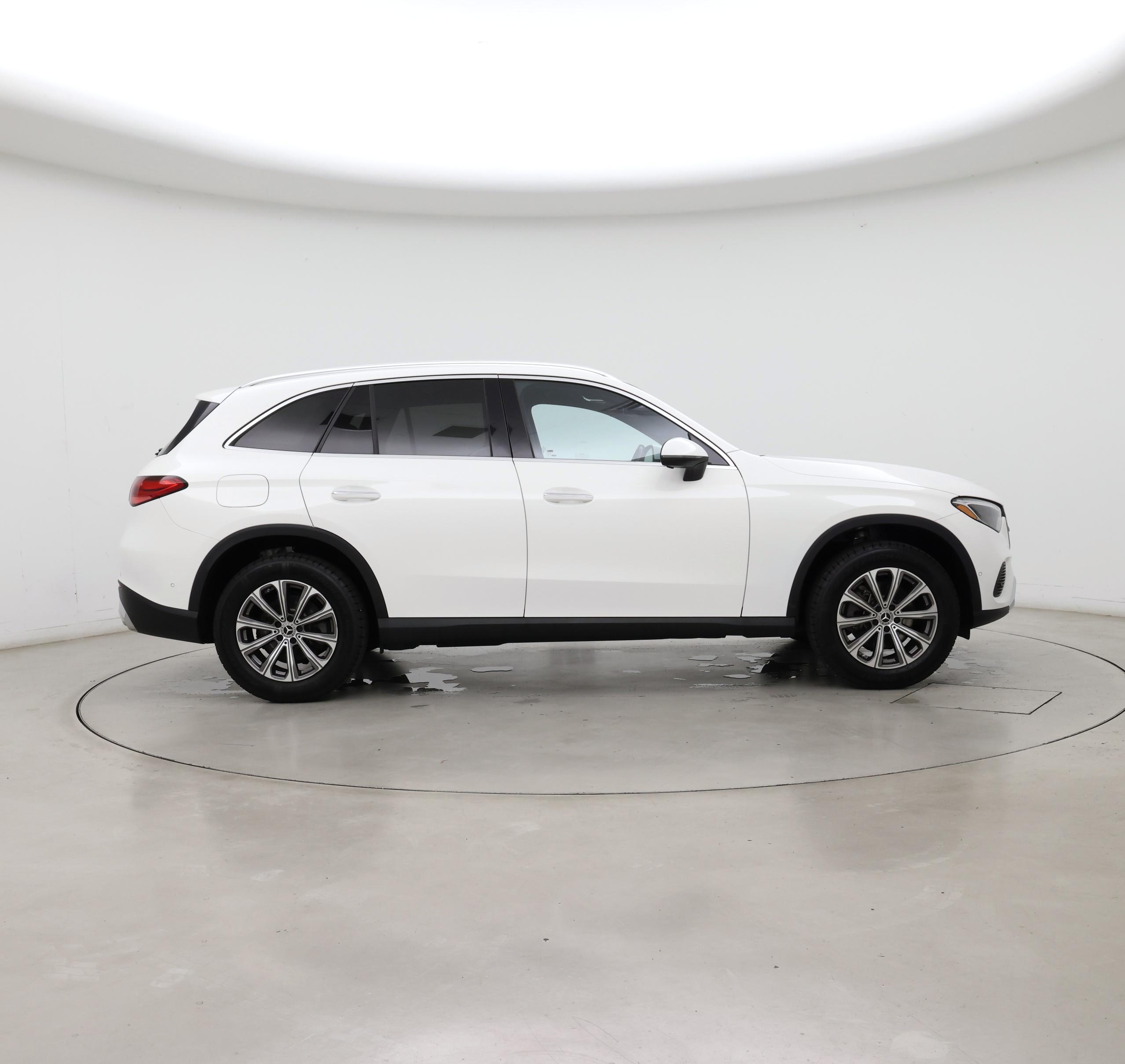 Thumbnail: 2023 Mercedes-Benz GLC - 7