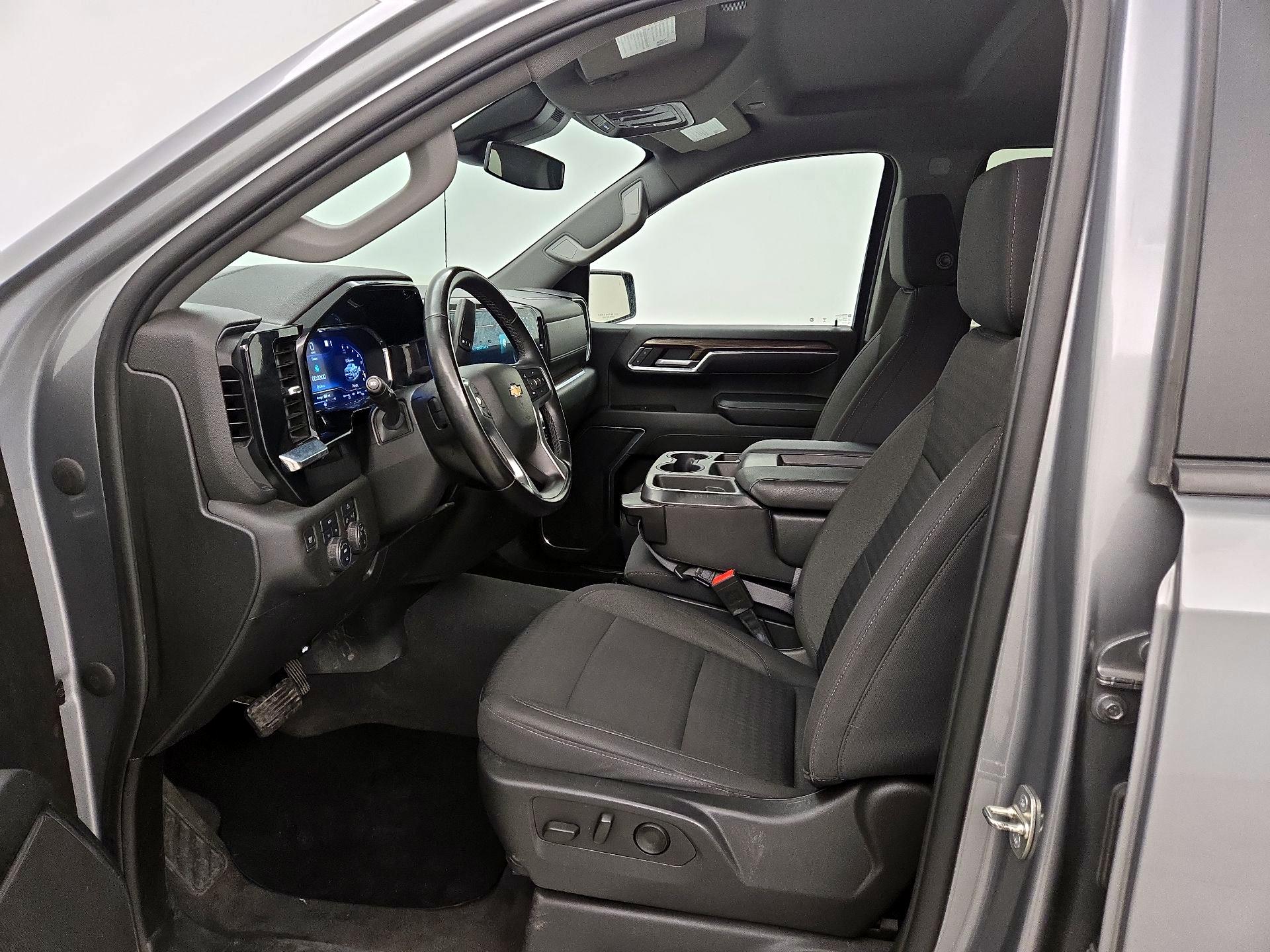 Thumbnail: 2023 Chevrolet Silverado 1500 - 11