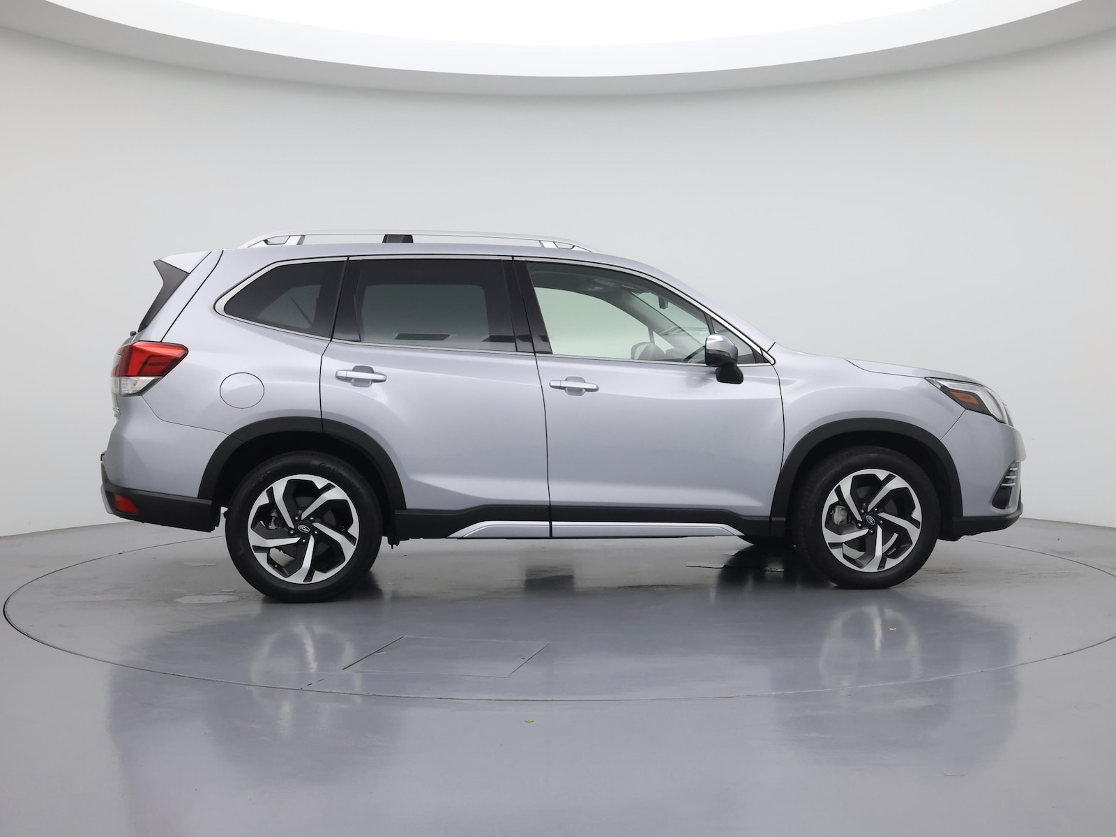 2022 Subaru Forester Touring - Photo 8